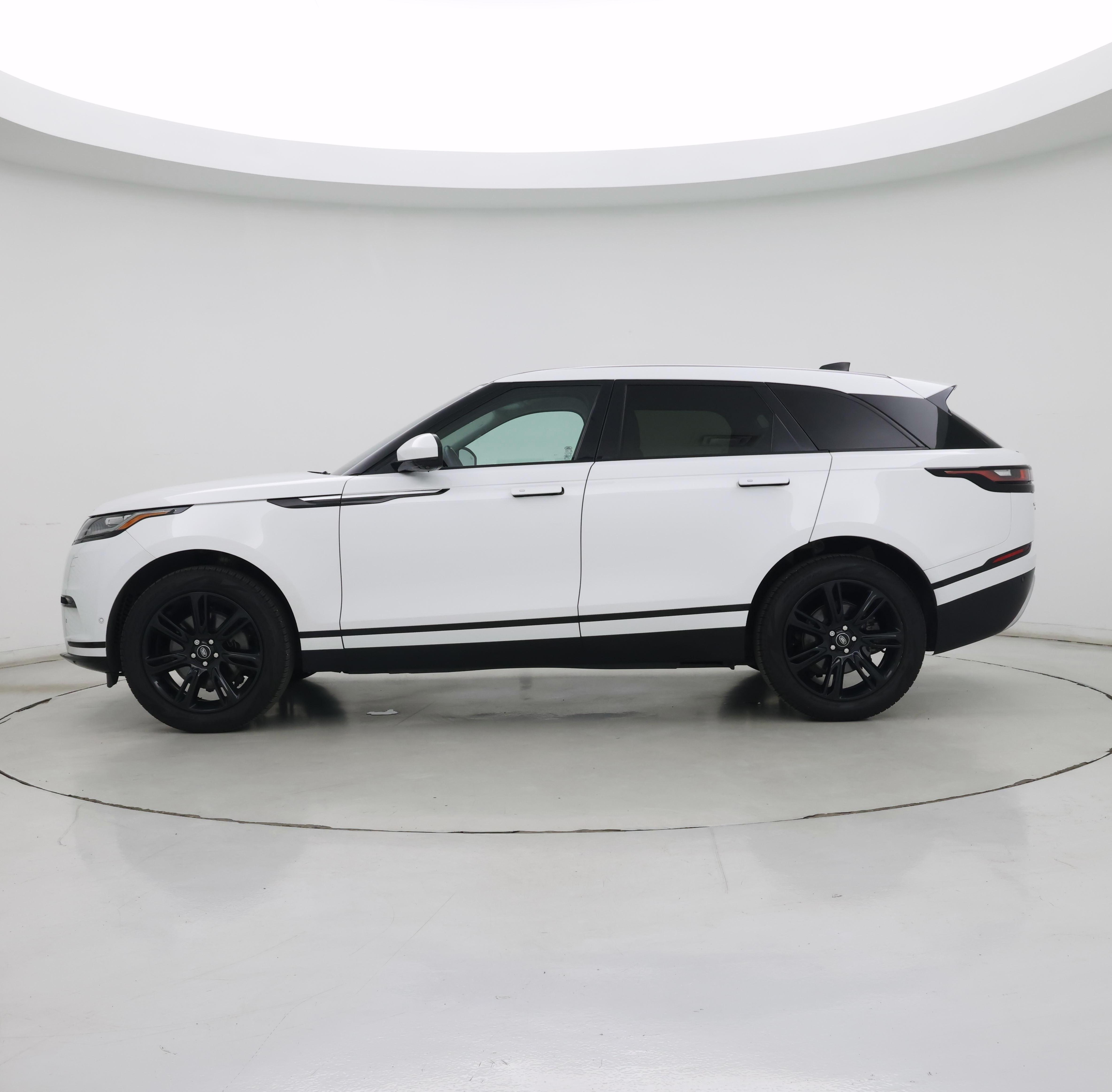 Thumbnail: 2021 Land Rover Range Rover Velar - 3