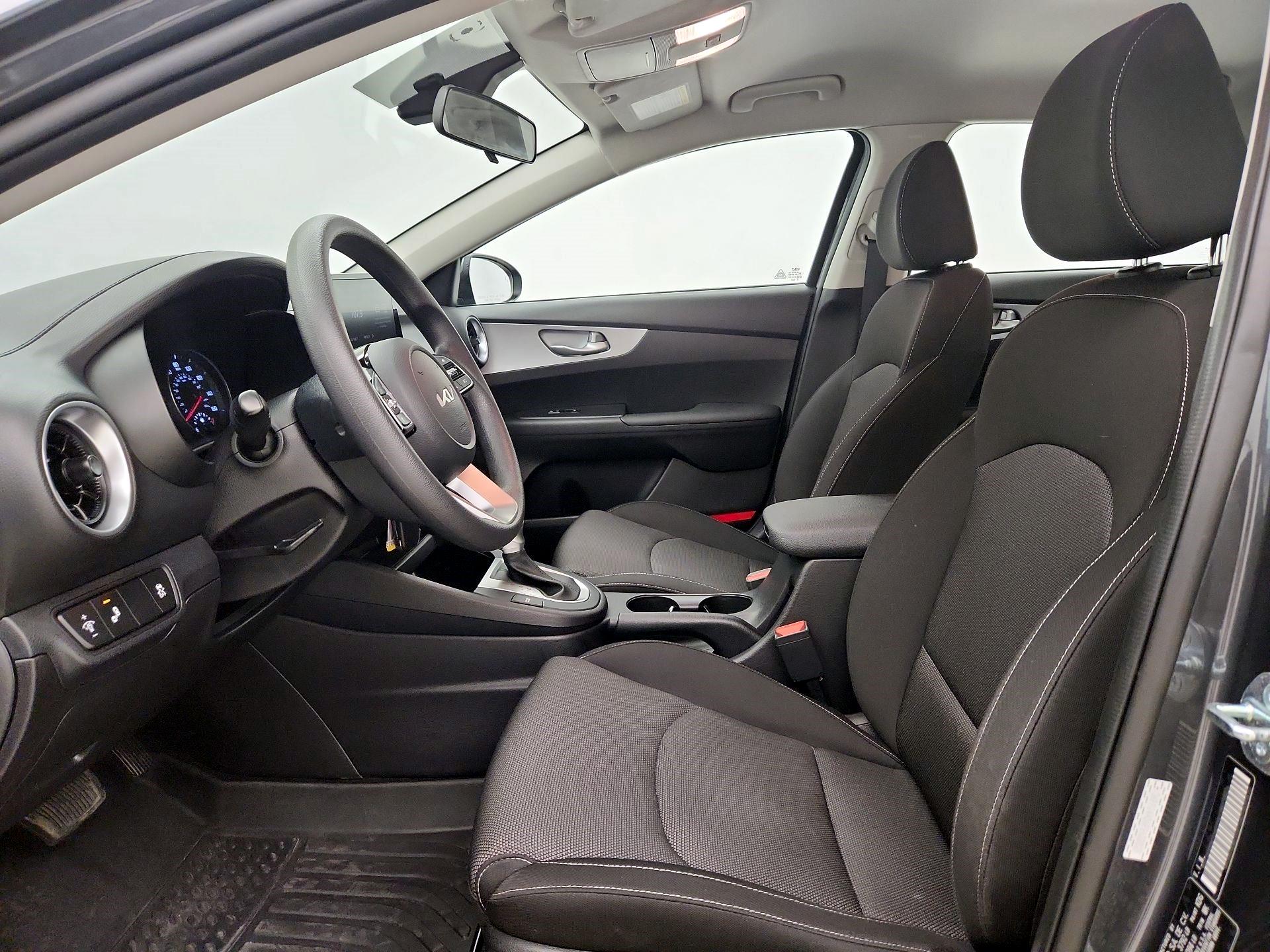 Thumbnail: 2023 Kia Forte - 11