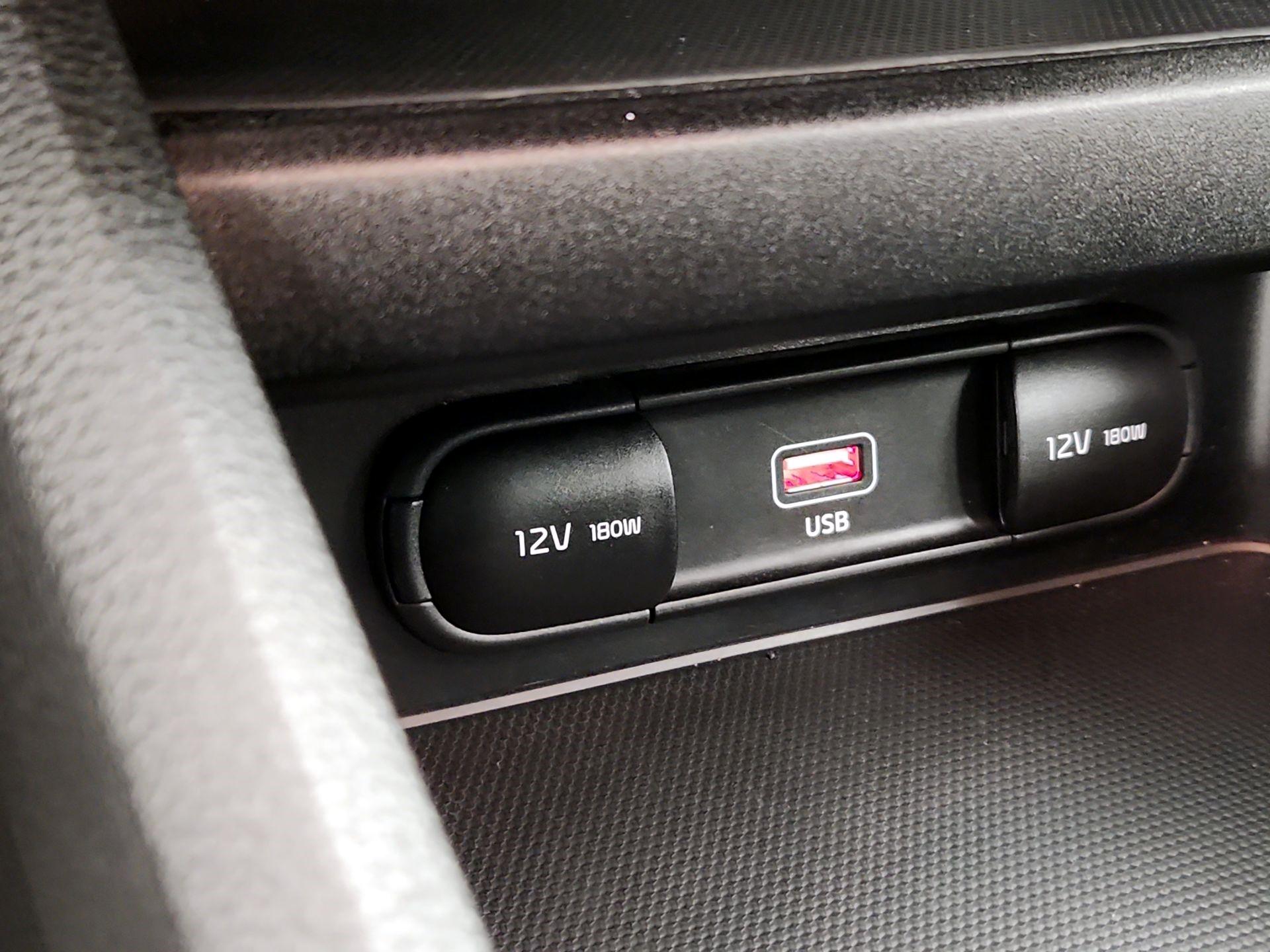 Thumbnail: 2023 Kia Forte - 18