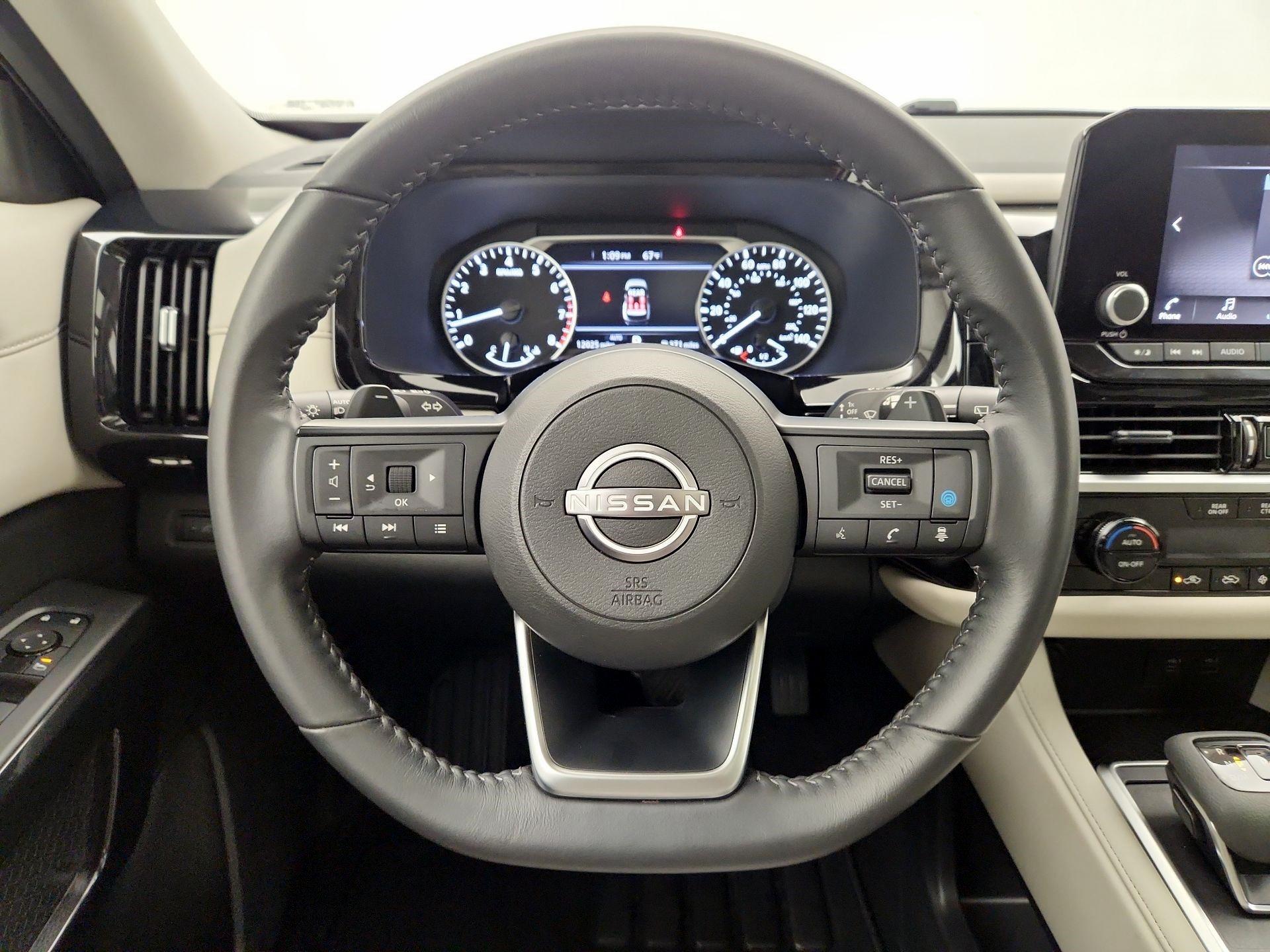 Thumbnail: 2024 Nissan Pathfinder - 10