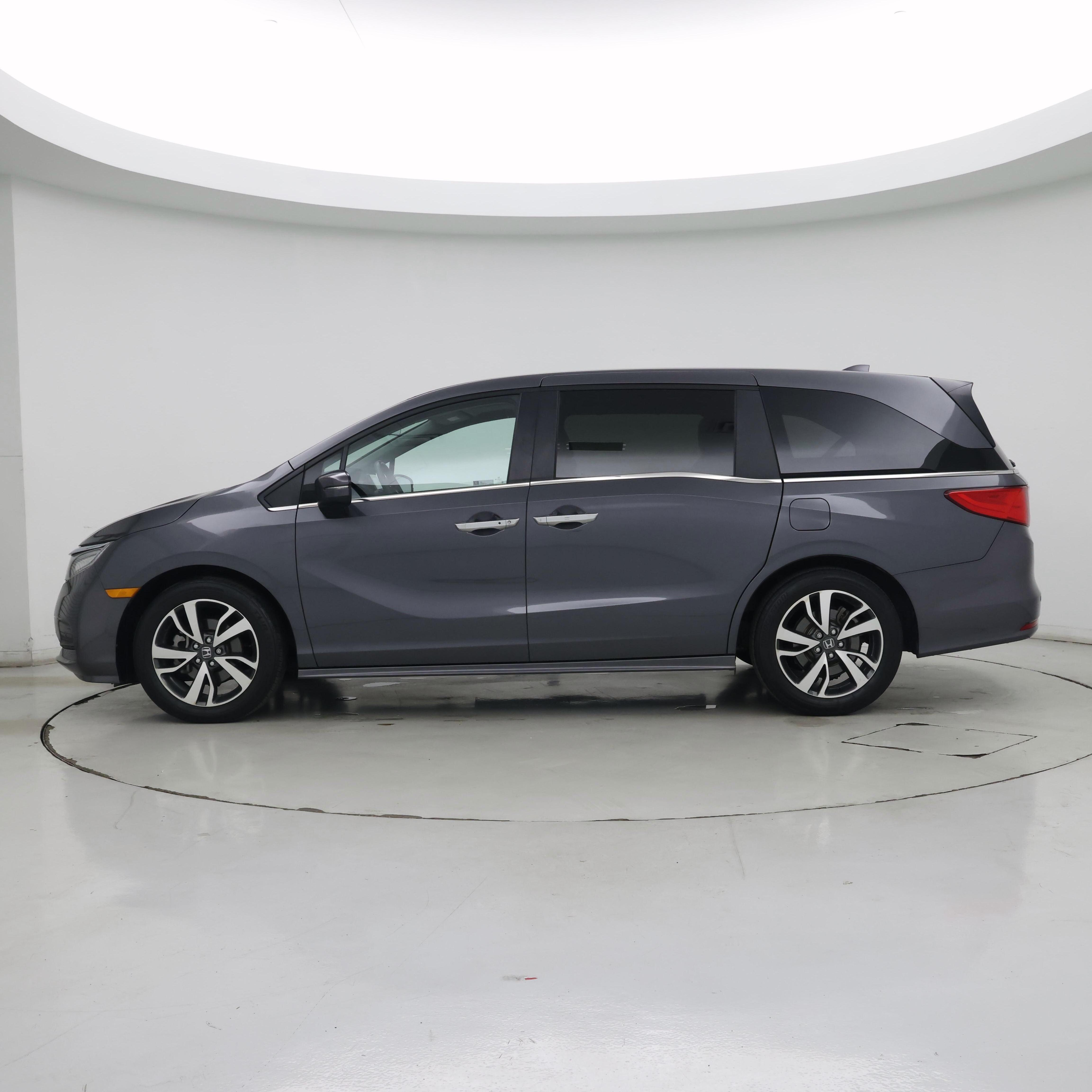 Thumbnail: 2023 Honda Odyssey - 3