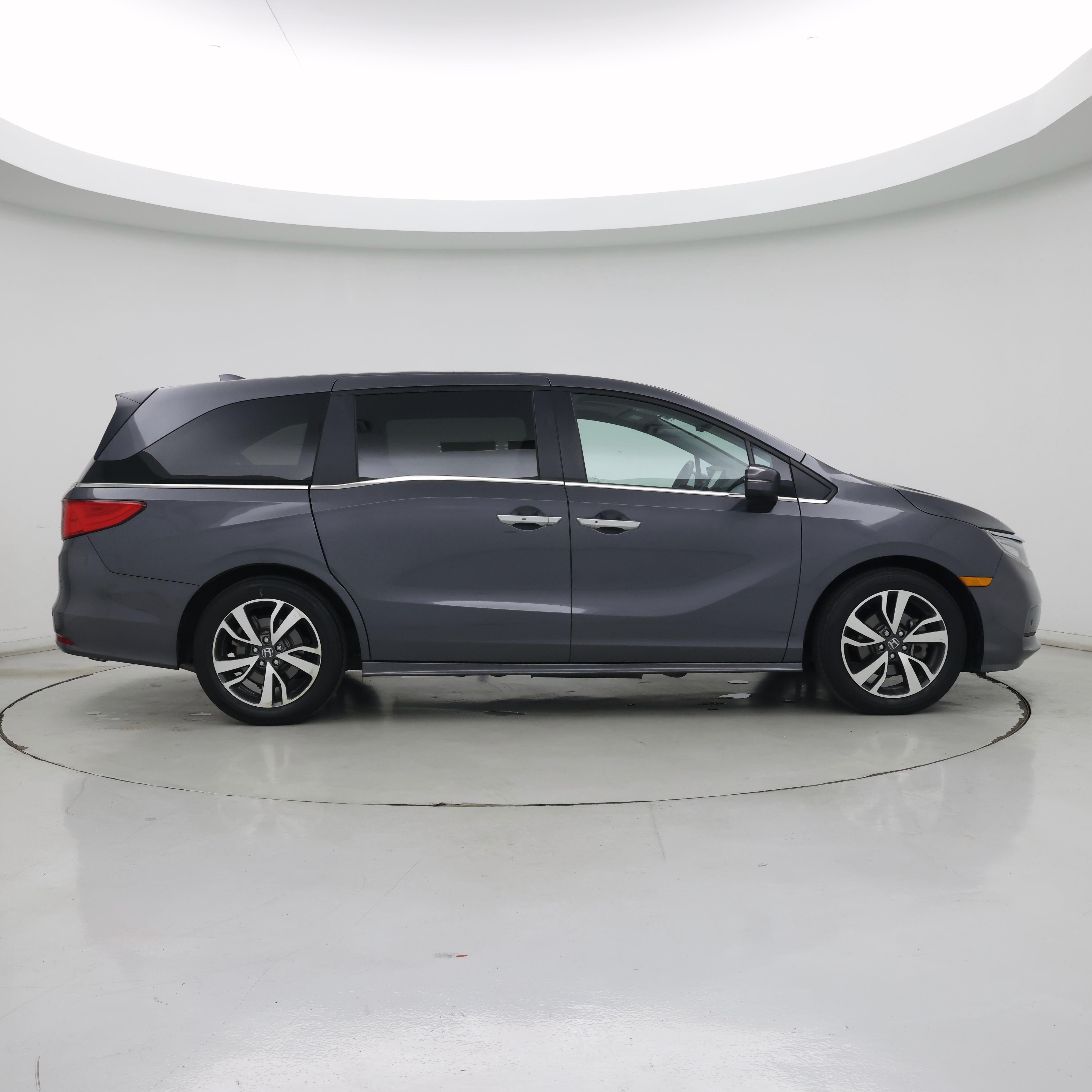Thumbnail: 2023 Honda Odyssey - 7