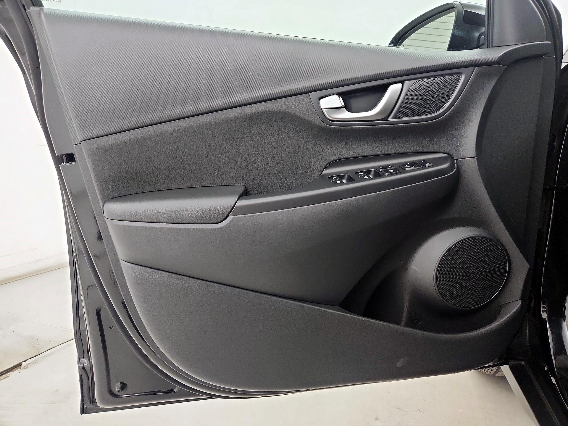 Thumbnail: 2023 Hyundai Kona - 12