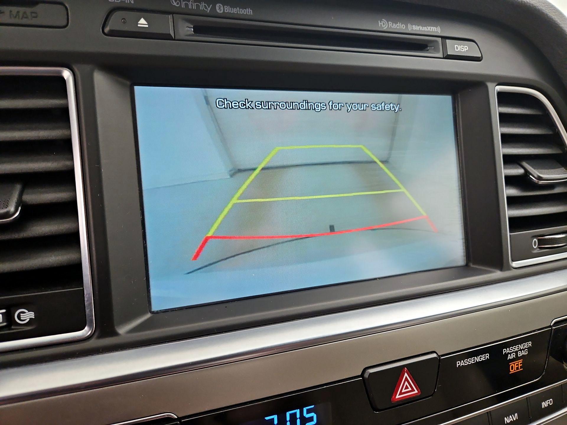 Thumbnail: 2015 Hyundai Sonata - 15