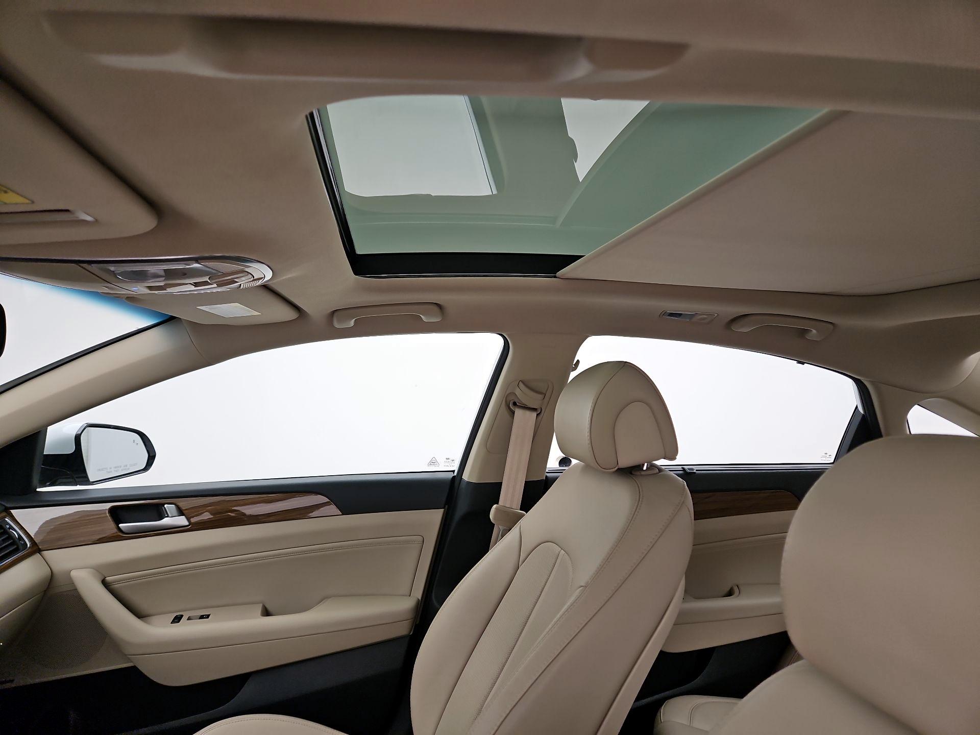Thumbnail: 2015 Hyundai Sonata - 20