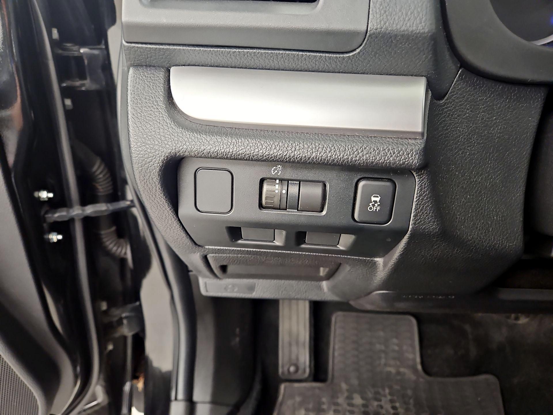 Thumbnail: 2015 Subaru Forester - 13