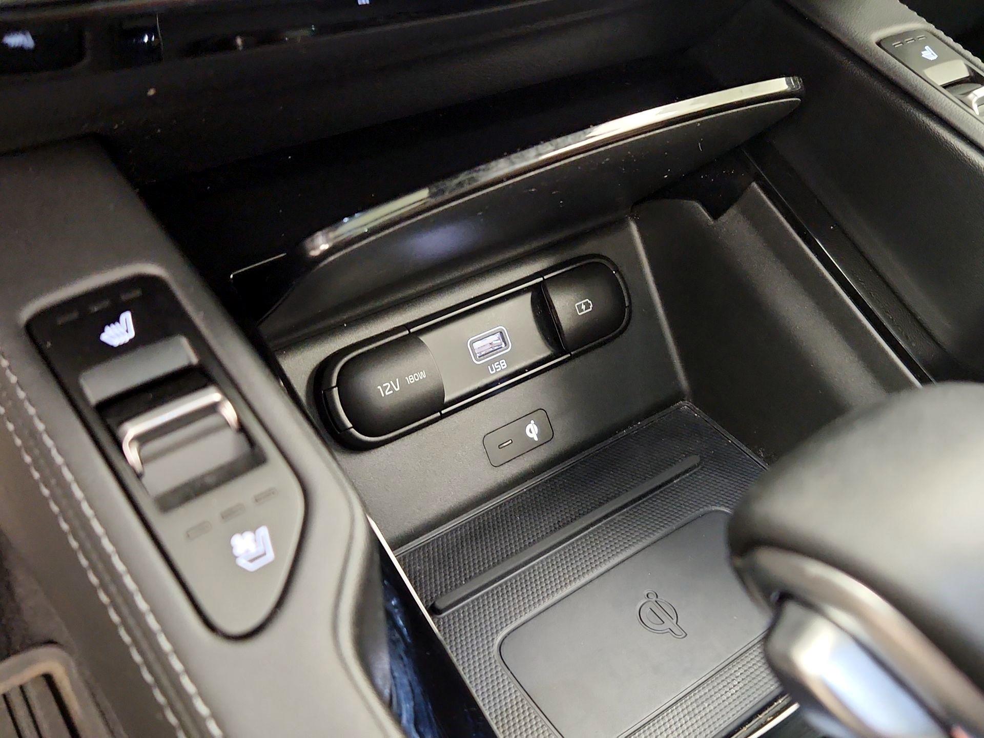 Thumbnail: 2022 Kia Telluride - 19