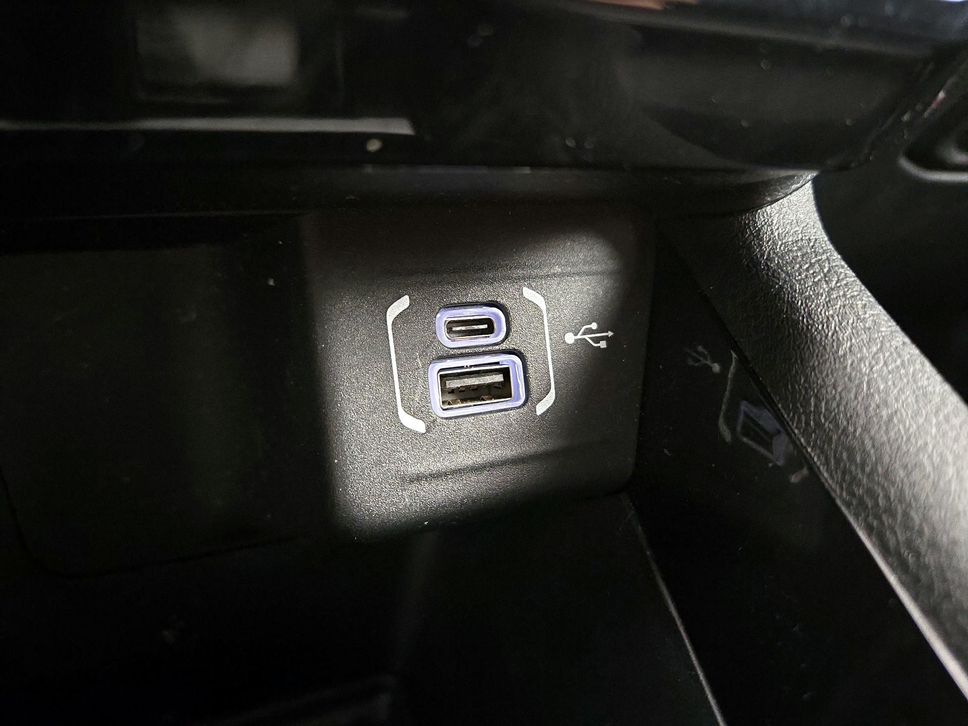 Thumbnail: 2022 Jeep Compass - 18