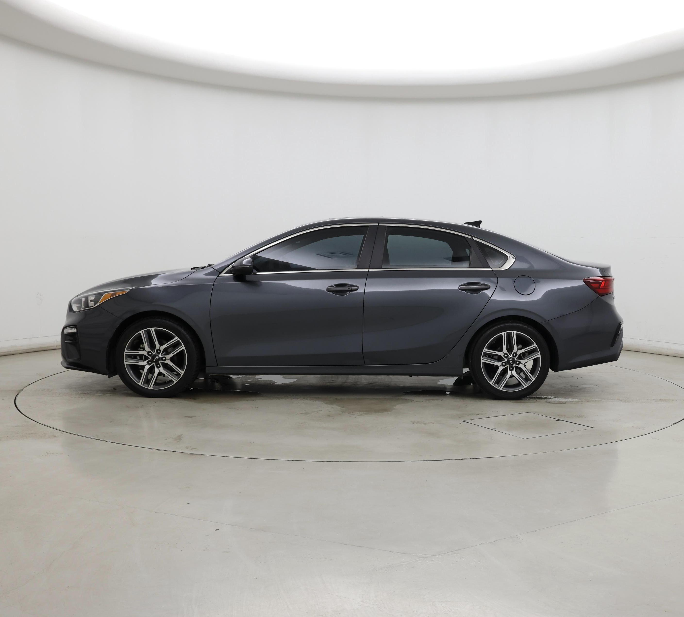 Thumbnail: 2021 Kia Forte - 3