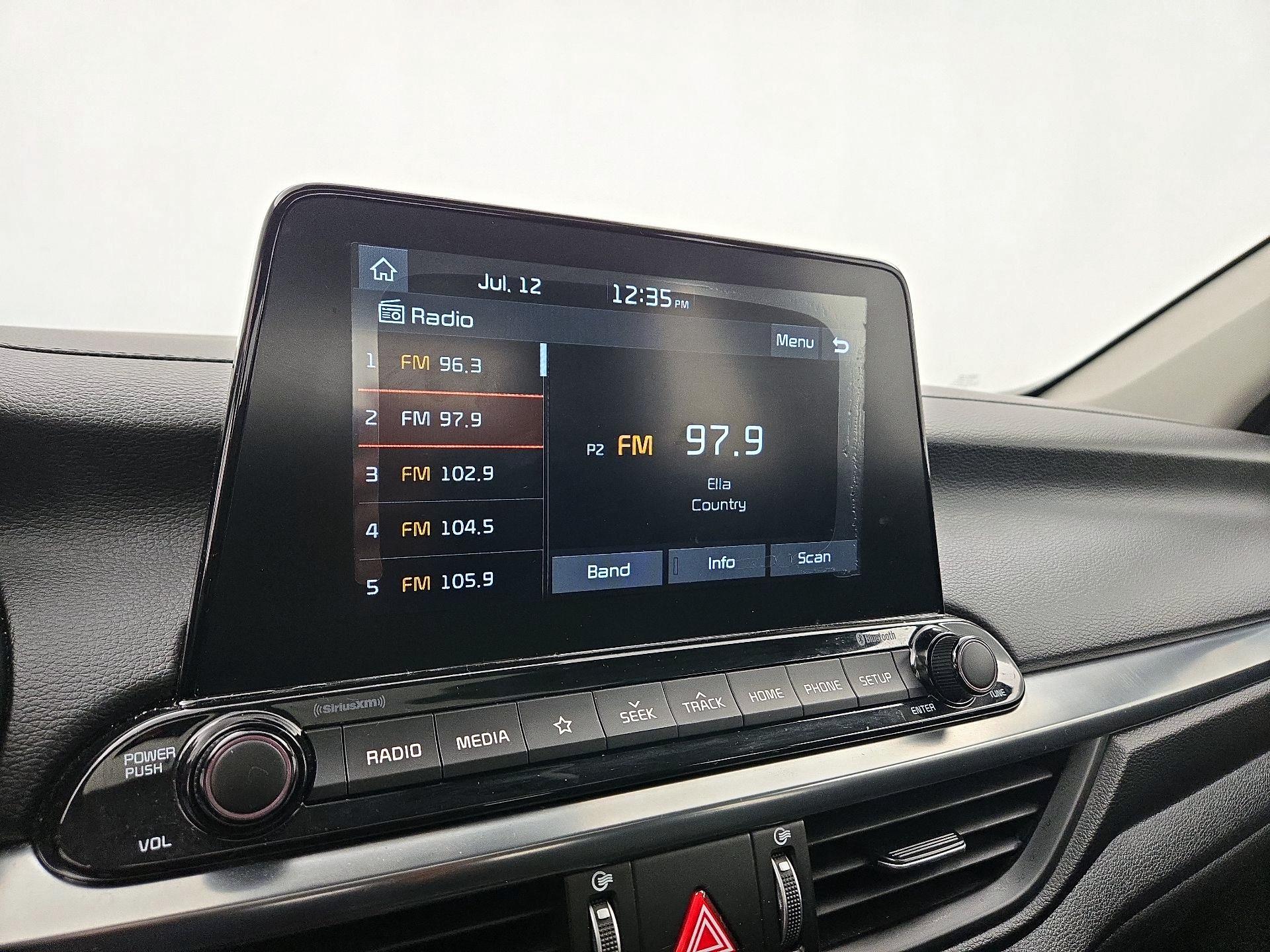 Thumbnail: 2019 Kia Forte - 15