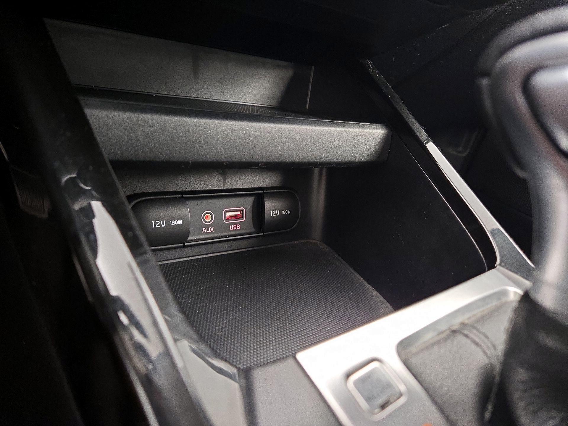 Thumbnail: 2019 Kia Forte - 18