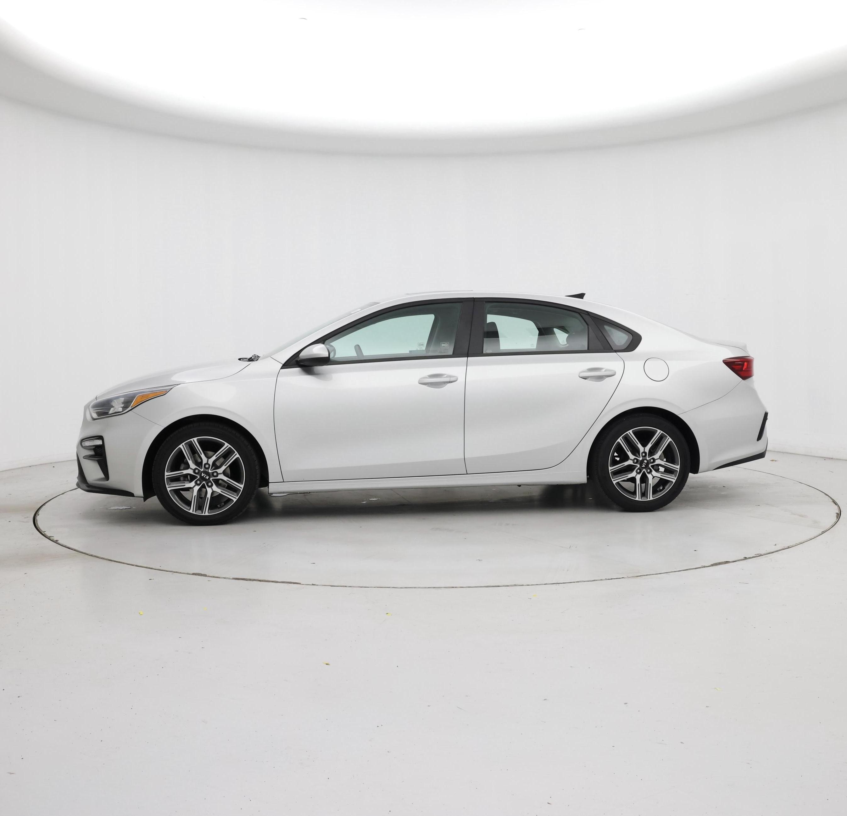 Thumbnail: 2019 Kia Forte - 3