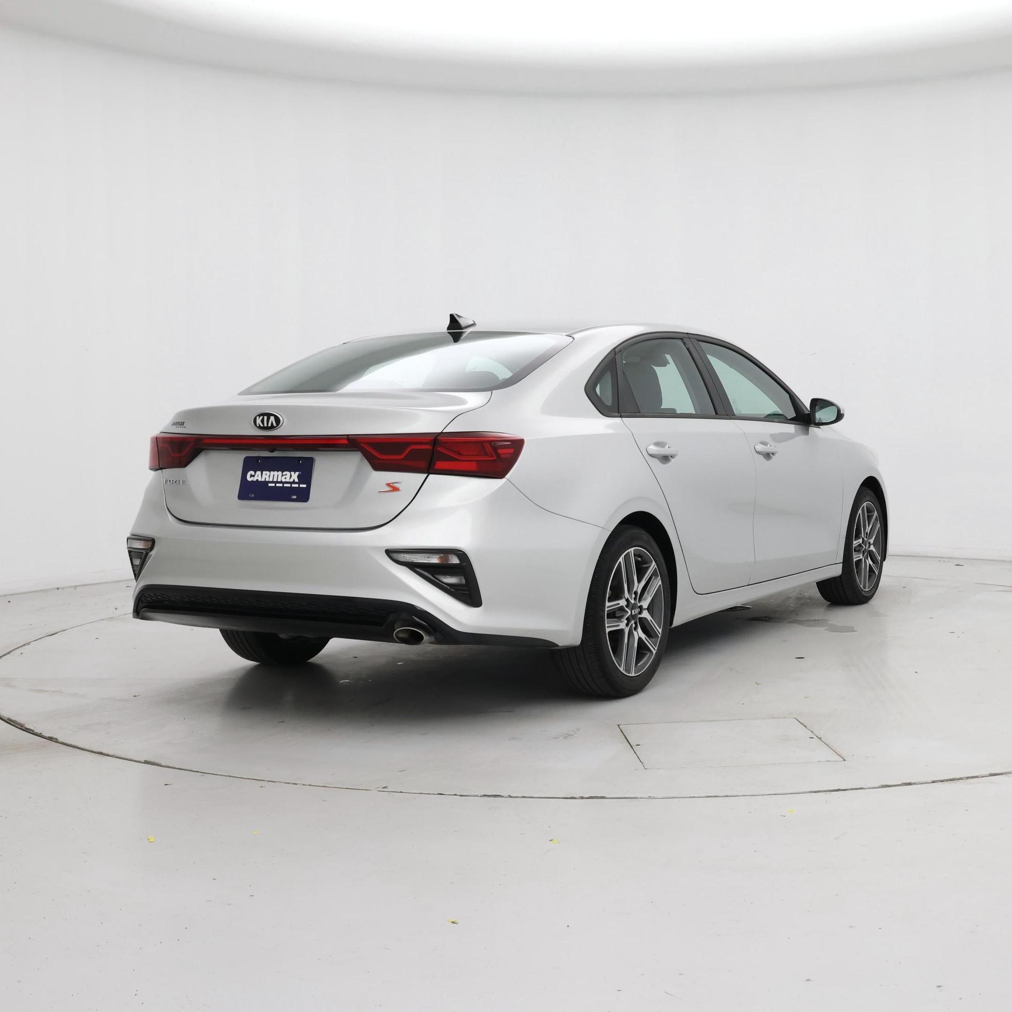 Thumbnail: 2019 Kia Forte - 8