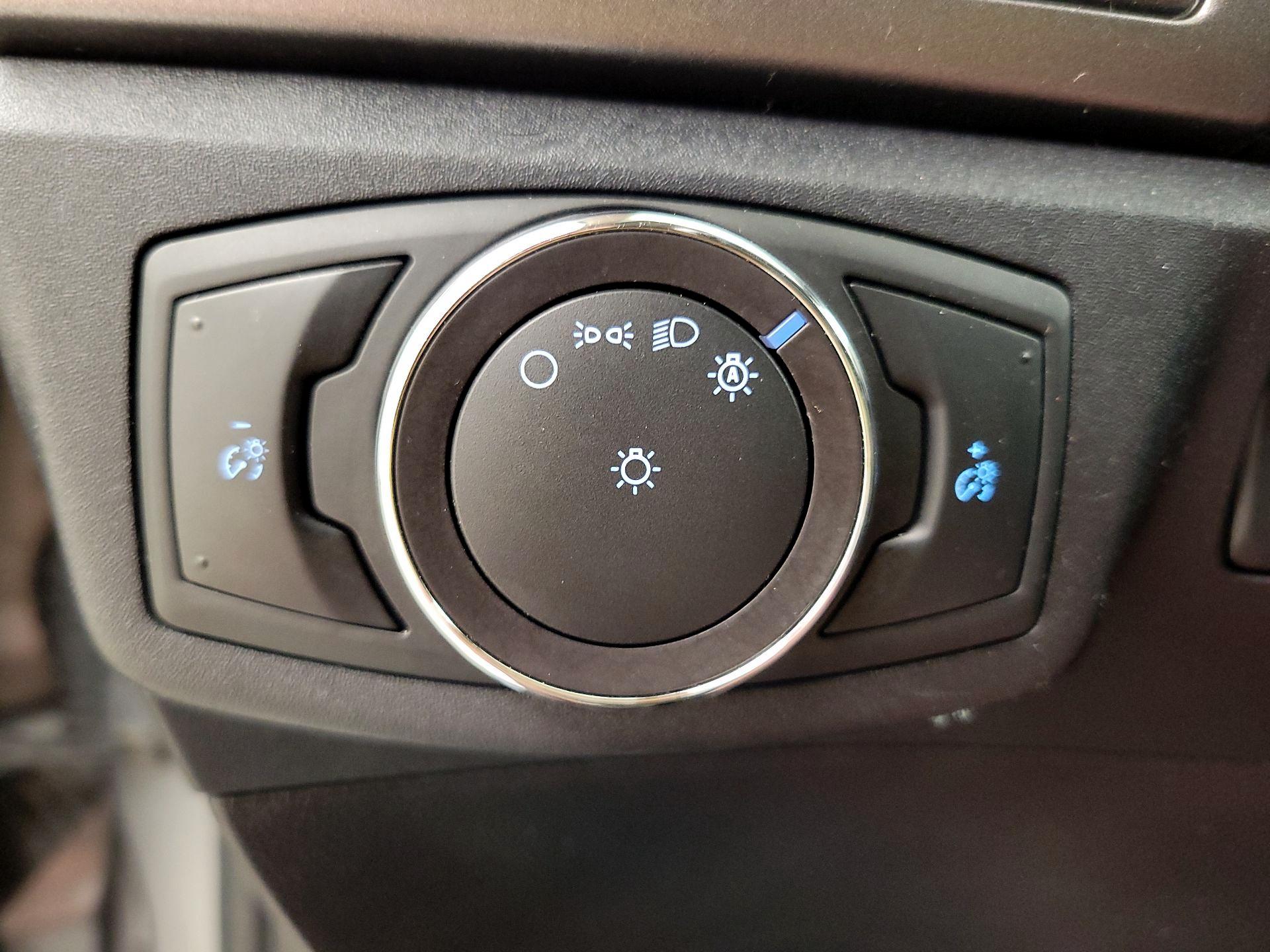 Thumbnail: 2020 Ford Fusion - 13