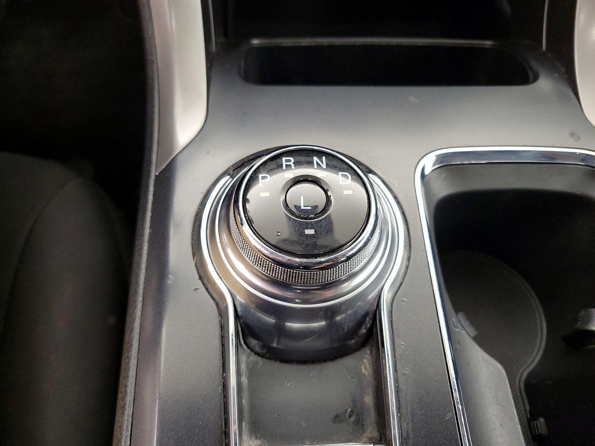 Thumbnail: 2020 Ford Fusion - 17