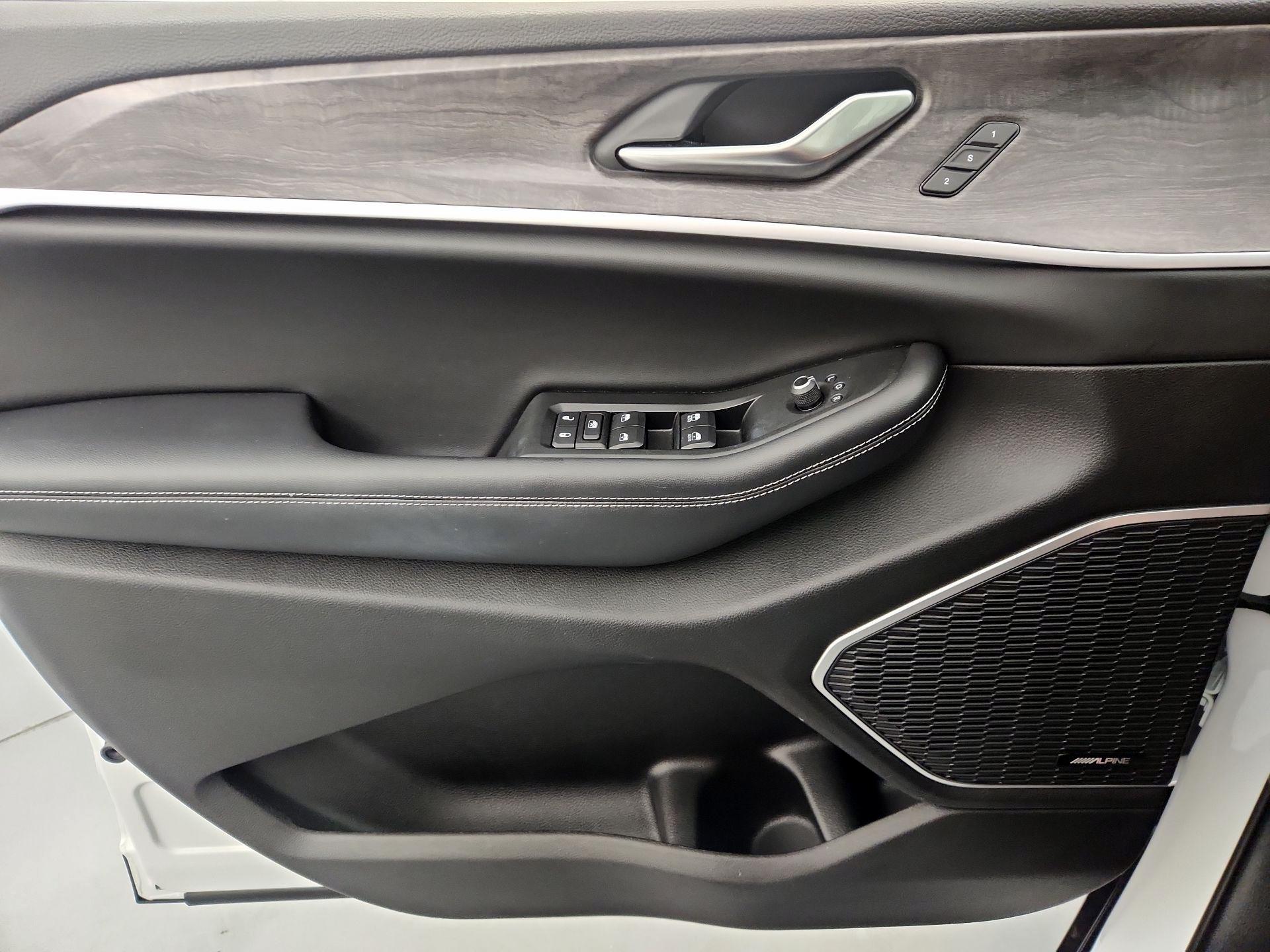 Thumbnail: 2022 Jeep Grand Cherokee - 12