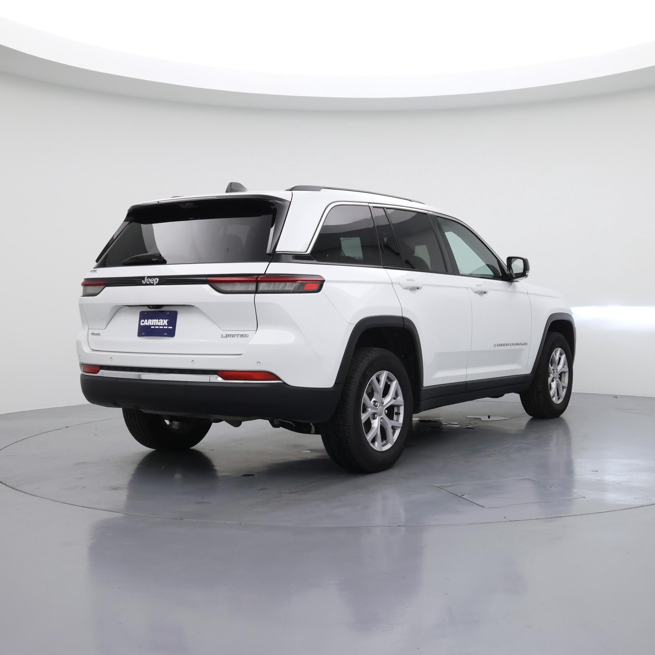 Thumbnail: 2022 Jeep Grand Cherokee - 8