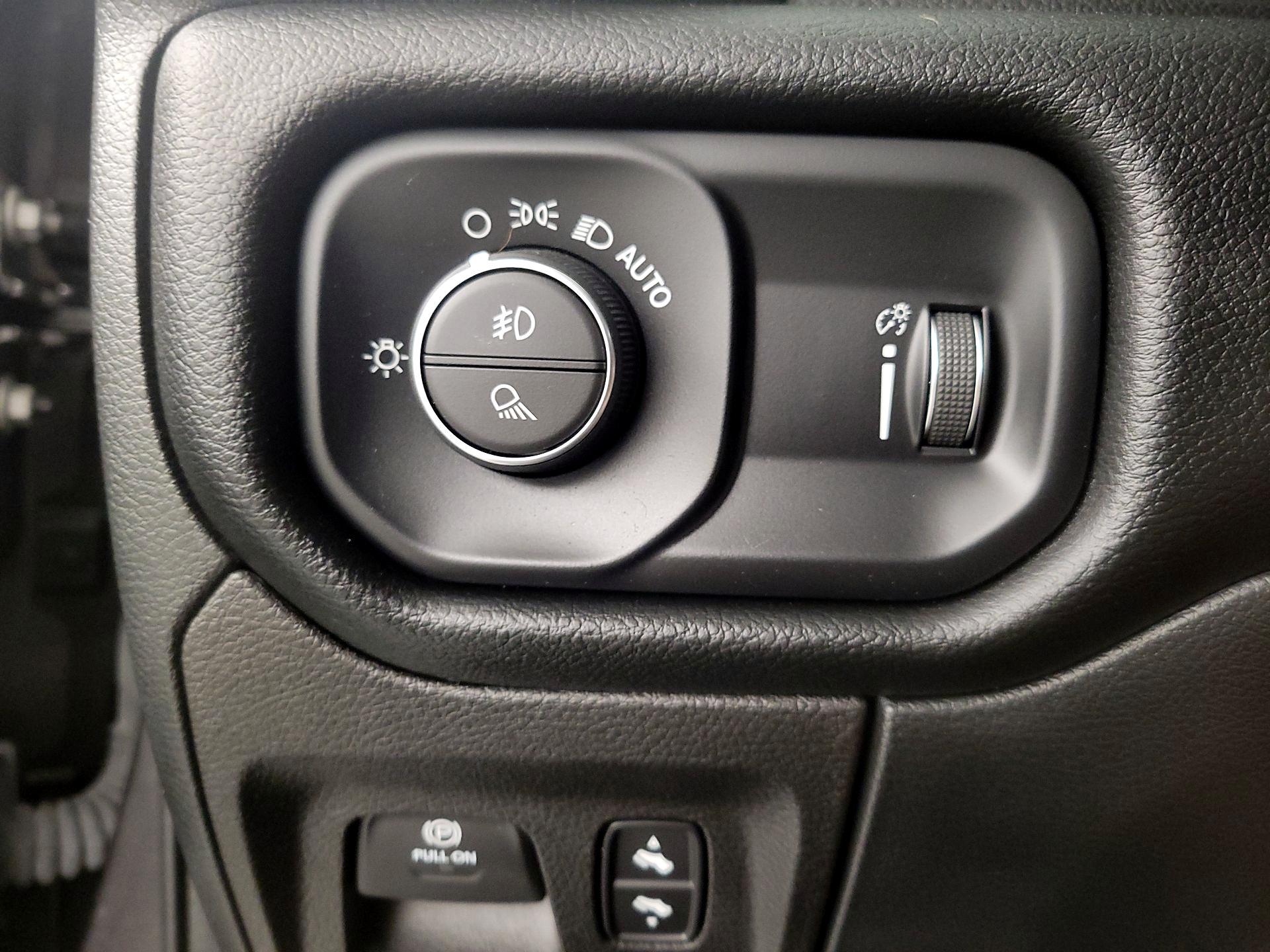 Thumbnail: 2022 RAM 1500 - 13