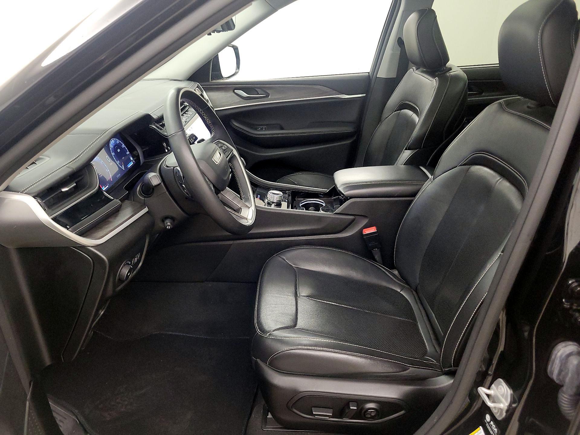 Thumbnail: 2022 Jeep Grand Cherokee L - 11