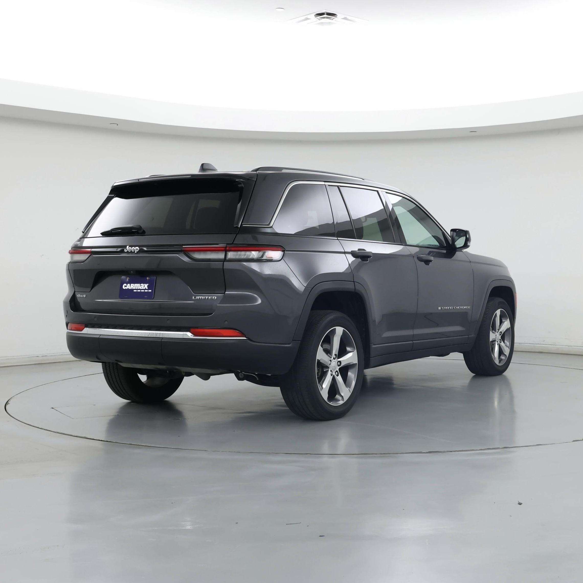 Thumbnail: 2022 Jeep Grand Cherokee - 8