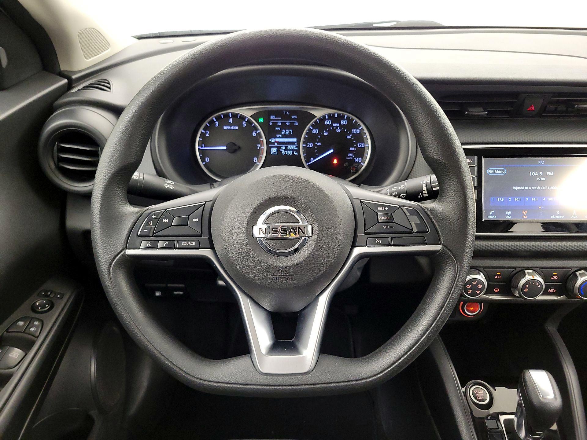 Thumbnail: 2021 Nissan Kicks - 10