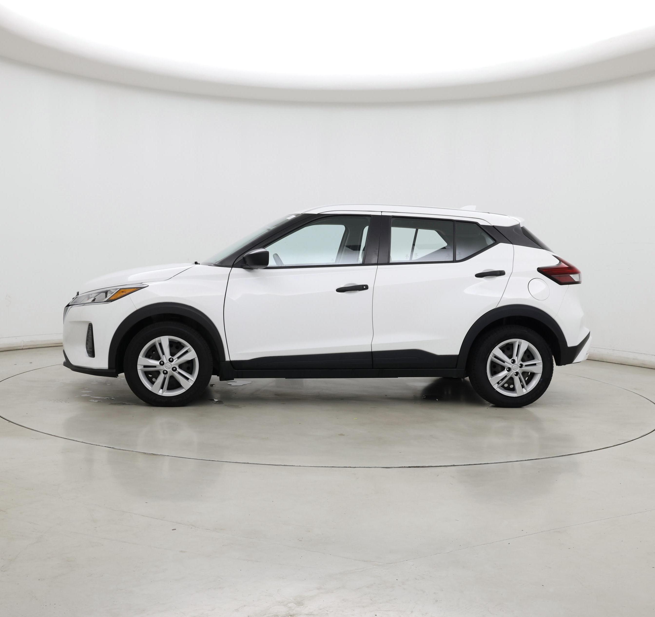 Thumbnail: 2021 Nissan Kicks - 3