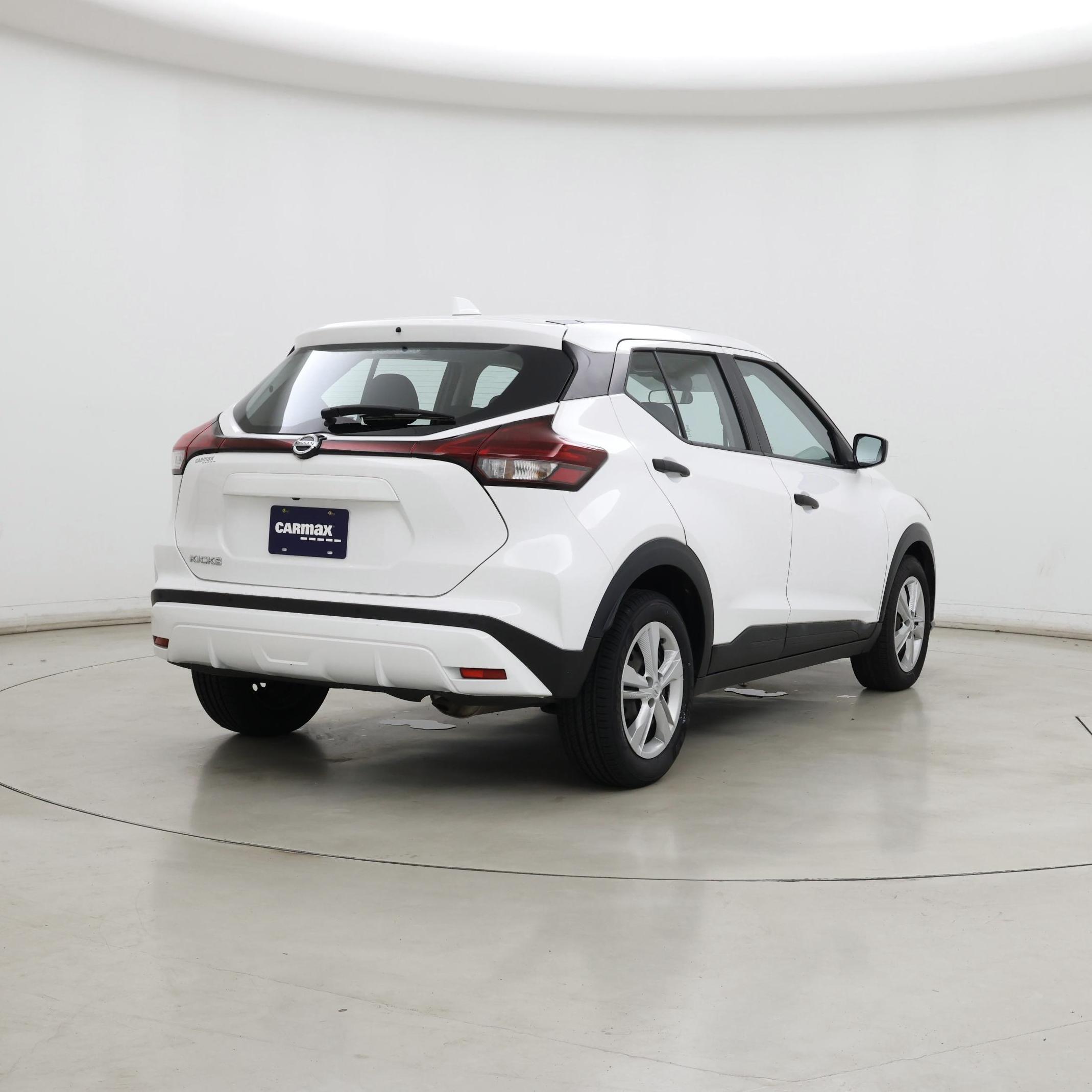 Thumbnail: 2021 Nissan Kicks - 8