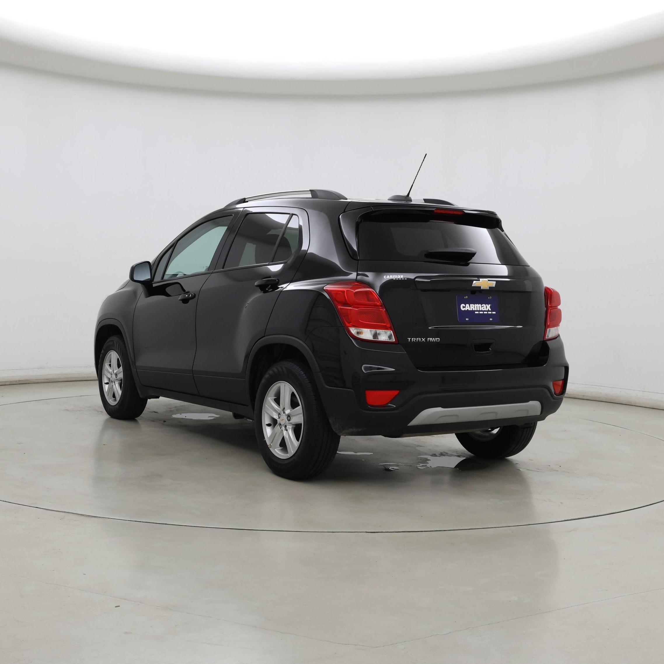 Thumbnail: 2022 Chevrolet Trax - 2