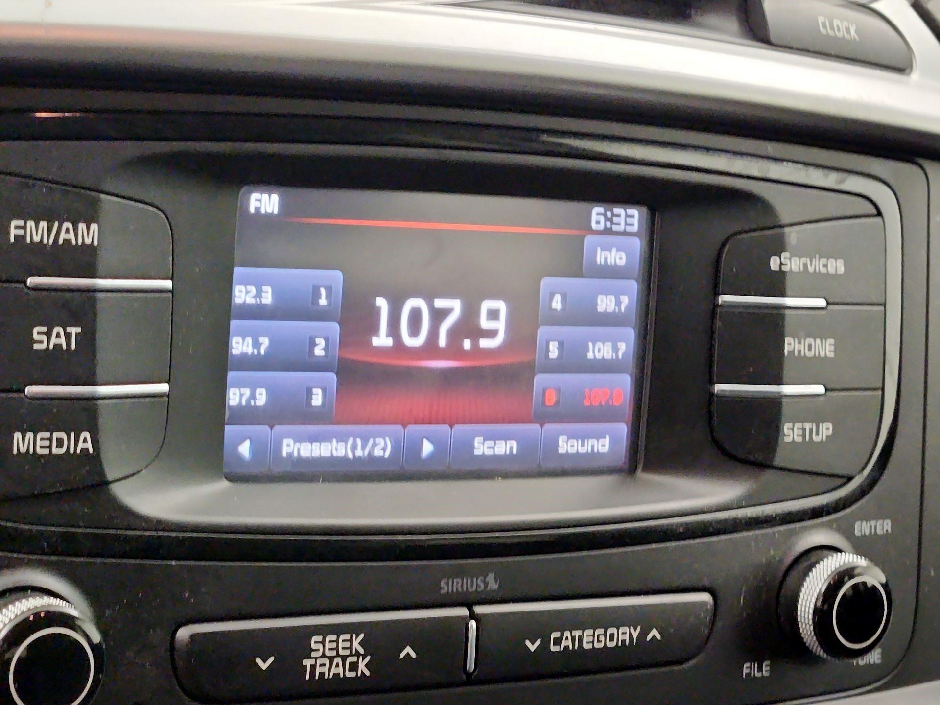 Thumbnail: 2016 Kia Sorento - 15