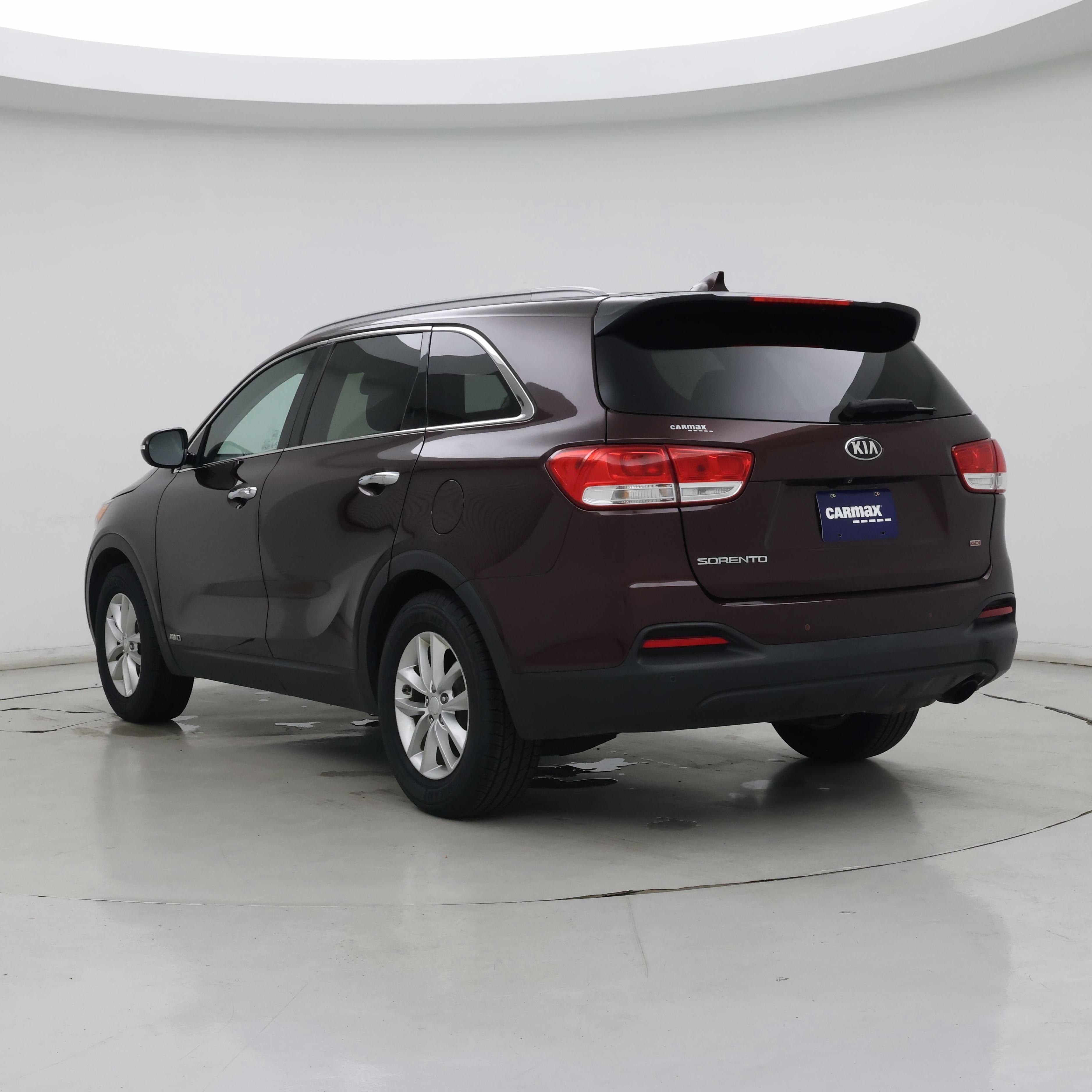 Thumbnail: 2016 Kia Sorento - 2