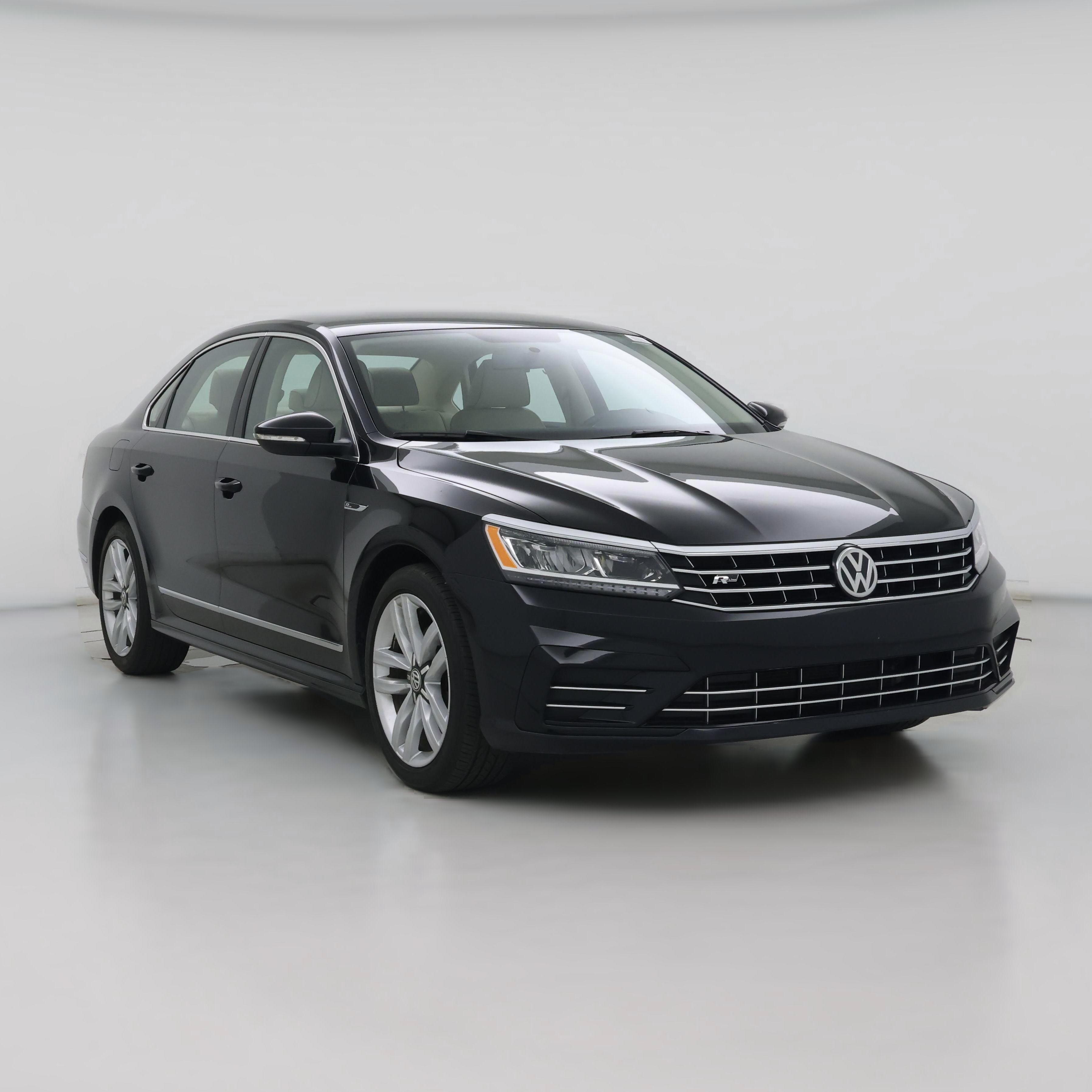 Thumbnail: 2017 Volkswagen Passat - 1