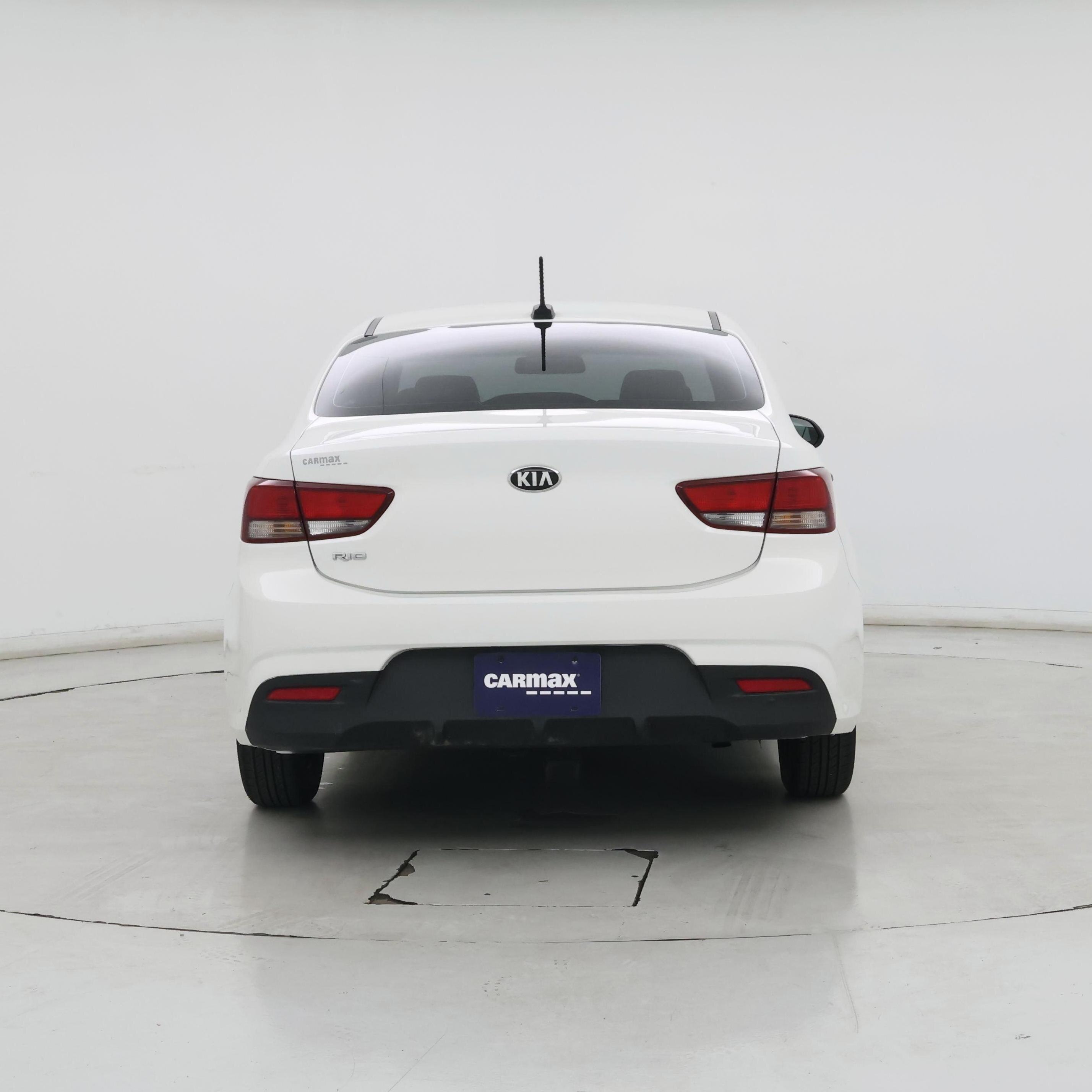 Thumbnail: 2018 Kia Rio - 6