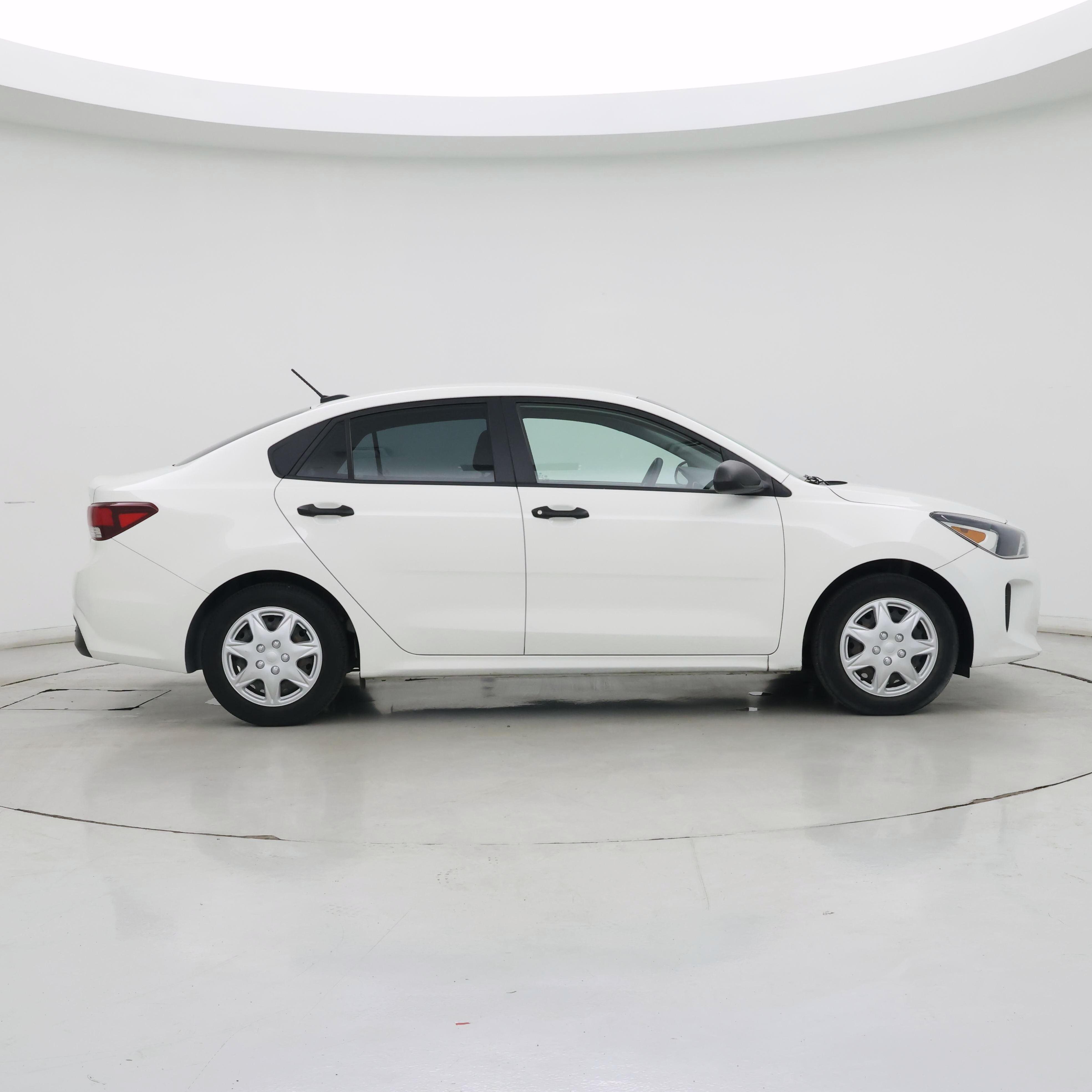 Thumbnail: 2018 Kia Rio - 7