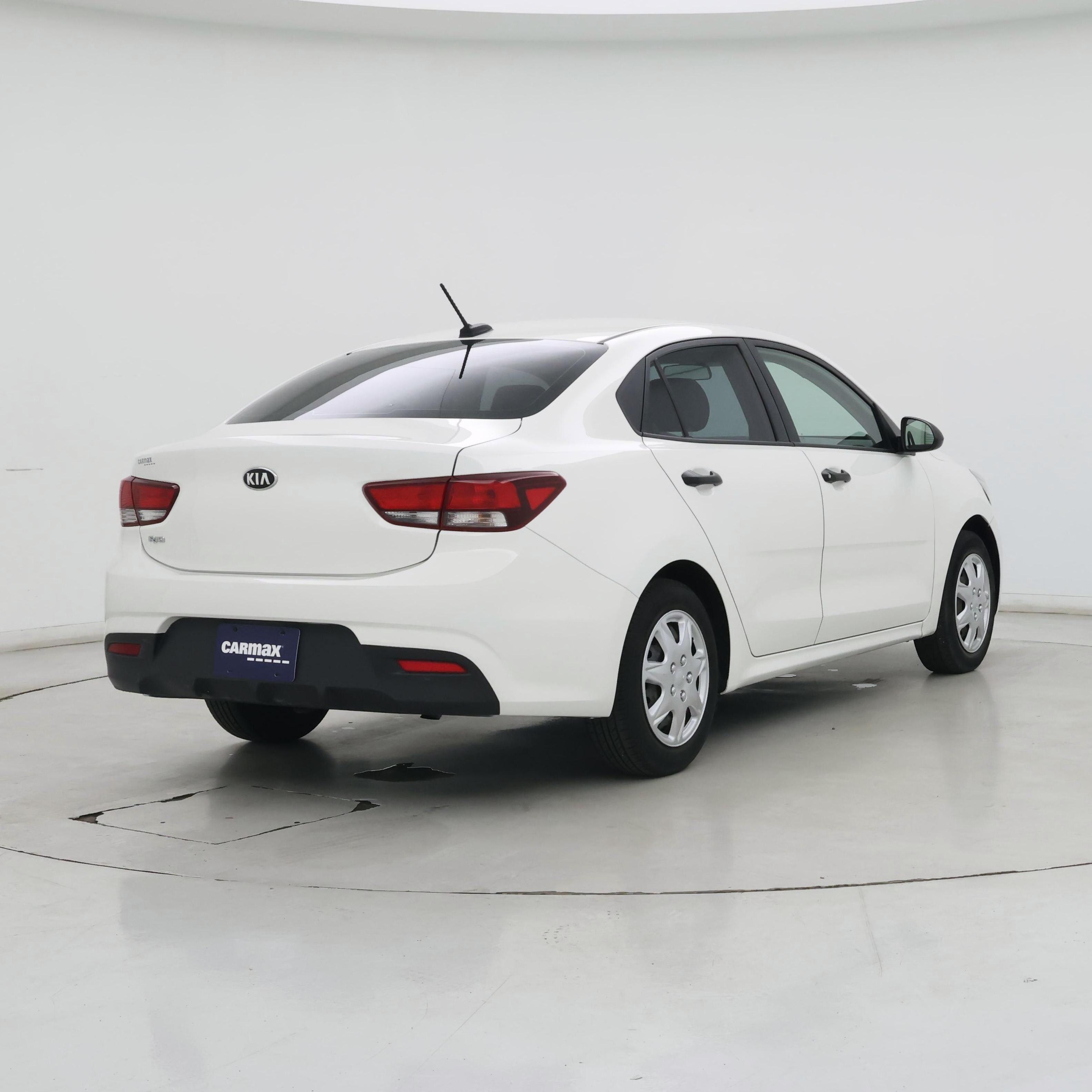 Thumbnail: 2018 Kia Rio - 8