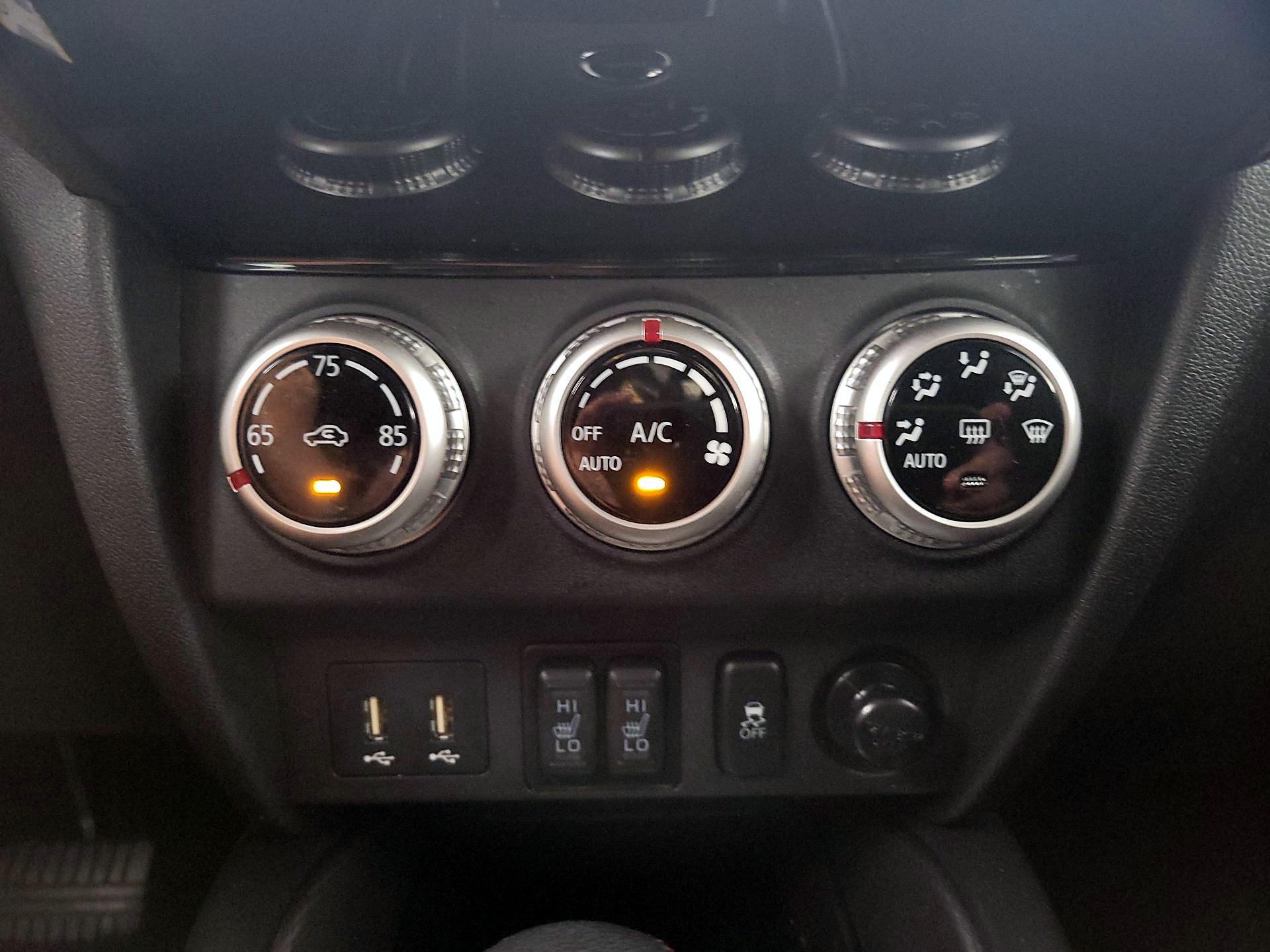 Thumbnail: 2022 Mitsubishi Outlander Sport - 16