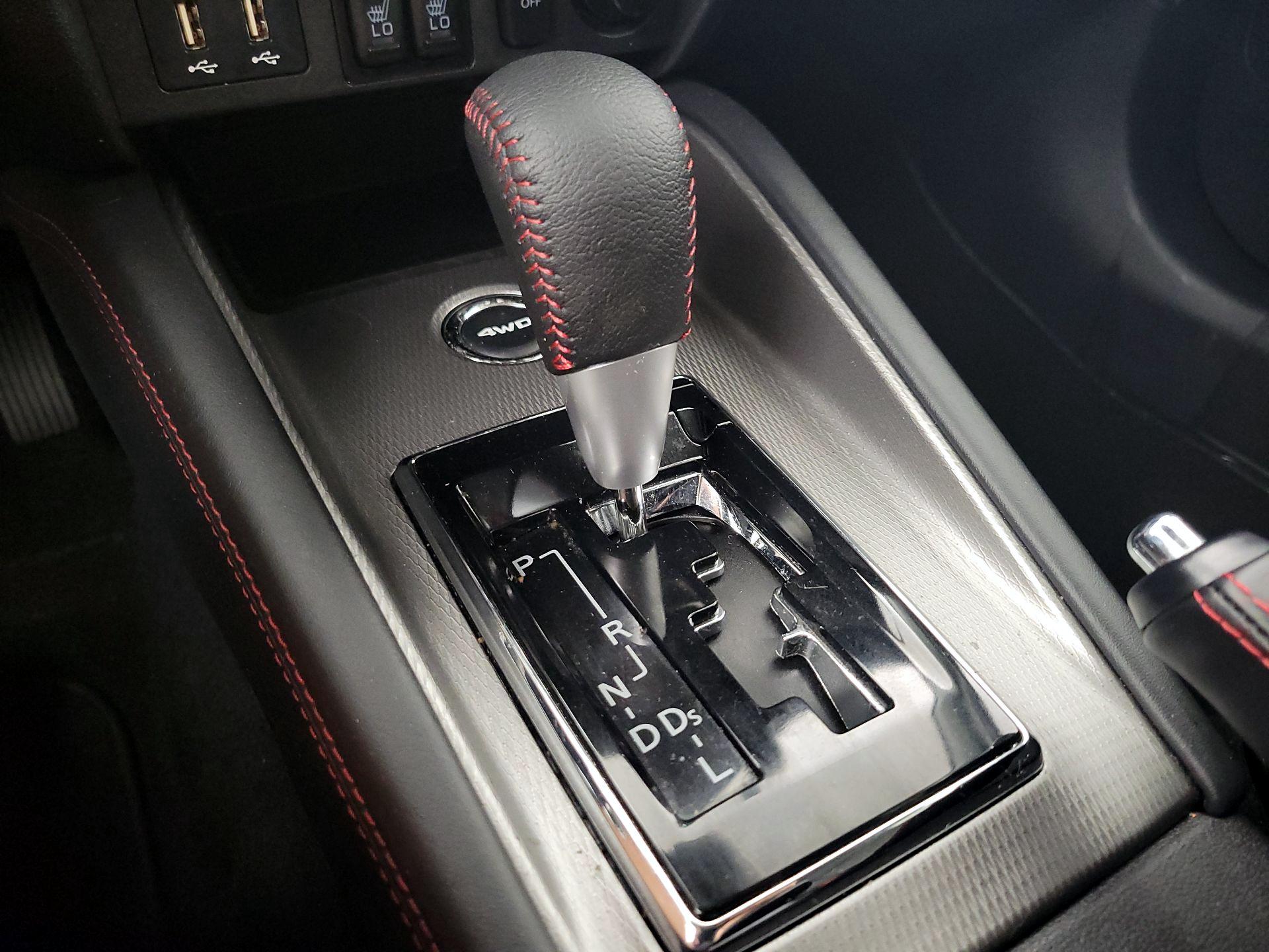 Thumbnail: 2022 Mitsubishi Outlander Sport - 17