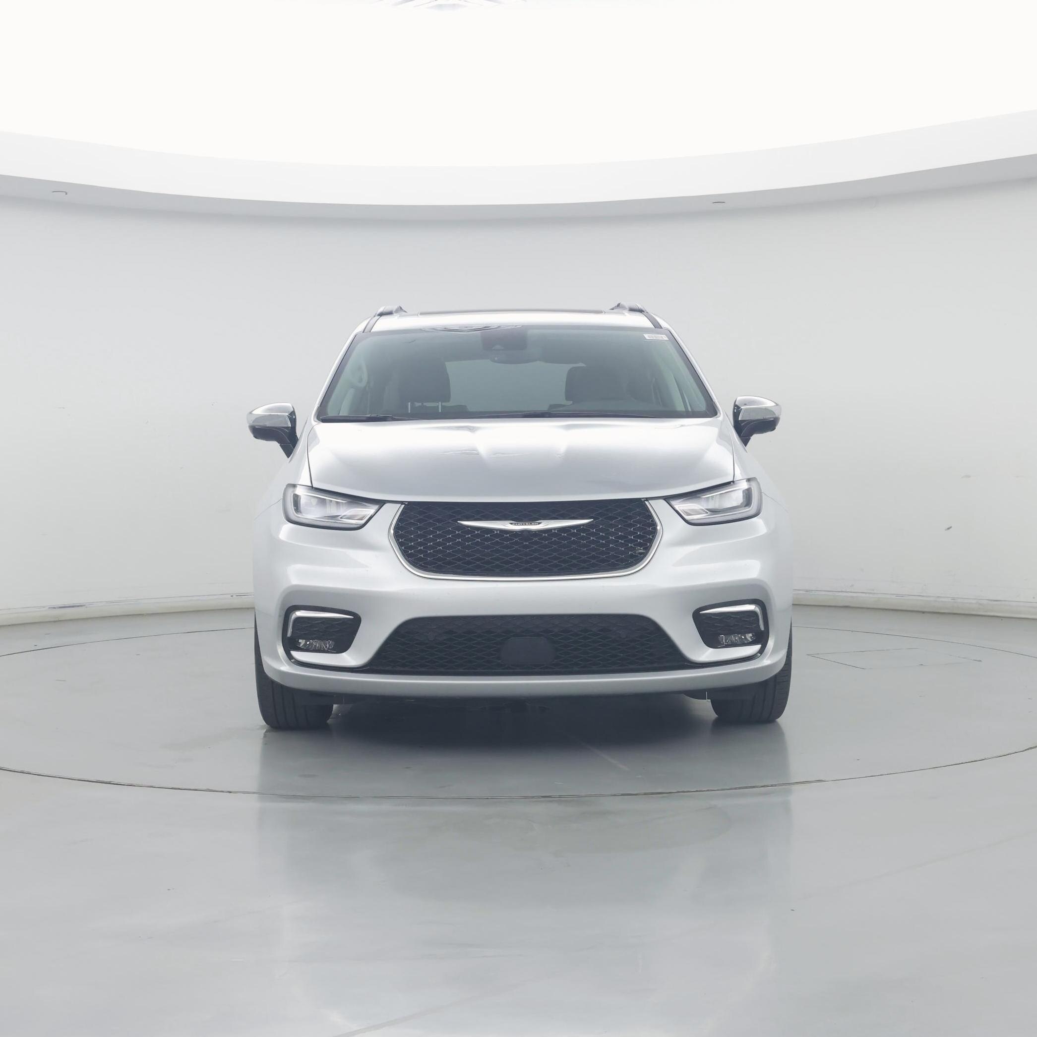 Thumbnail: 2023 Chrysler Pacifica - 5