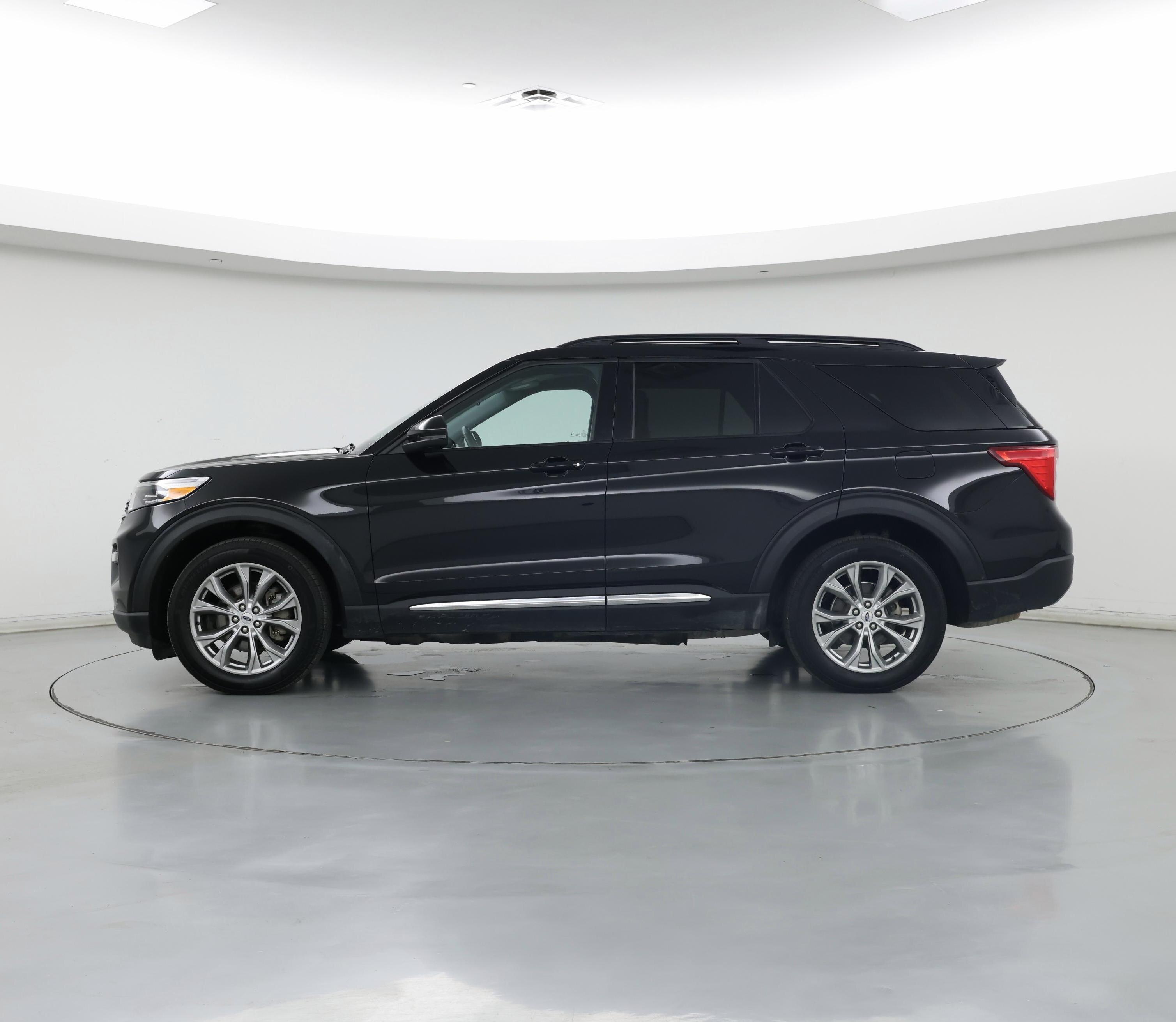 Thumbnail: 2023 Ford Explorer - 3