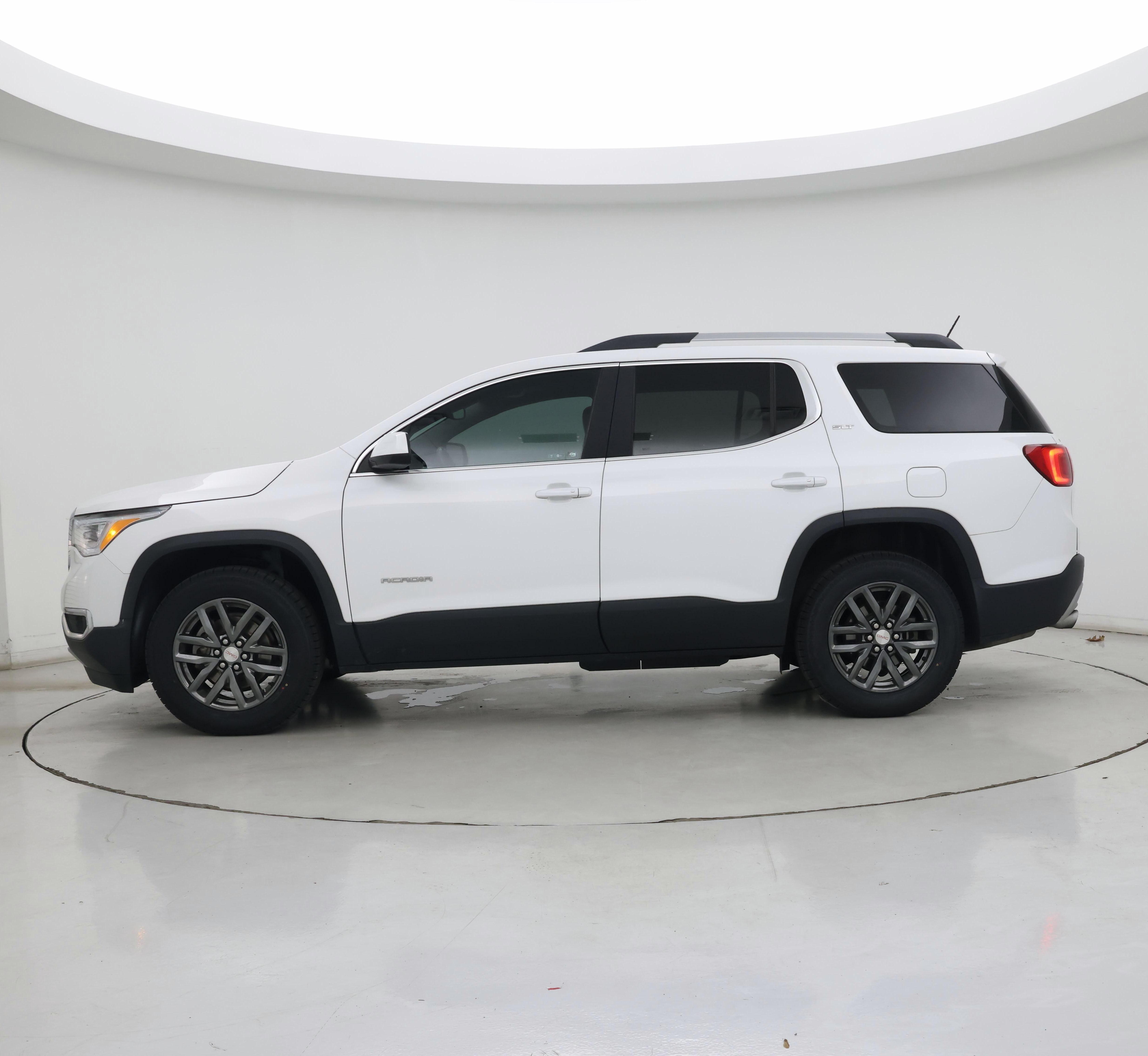 Thumbnail: 2017 GMC Acadia - 3