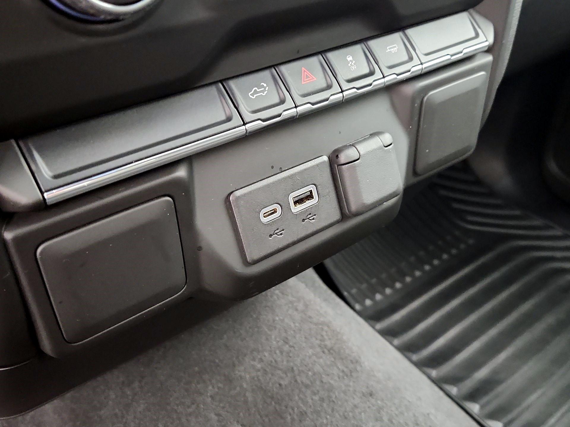 Thumbnail: 2021 Chevrolet Silverado 1500 - 18
