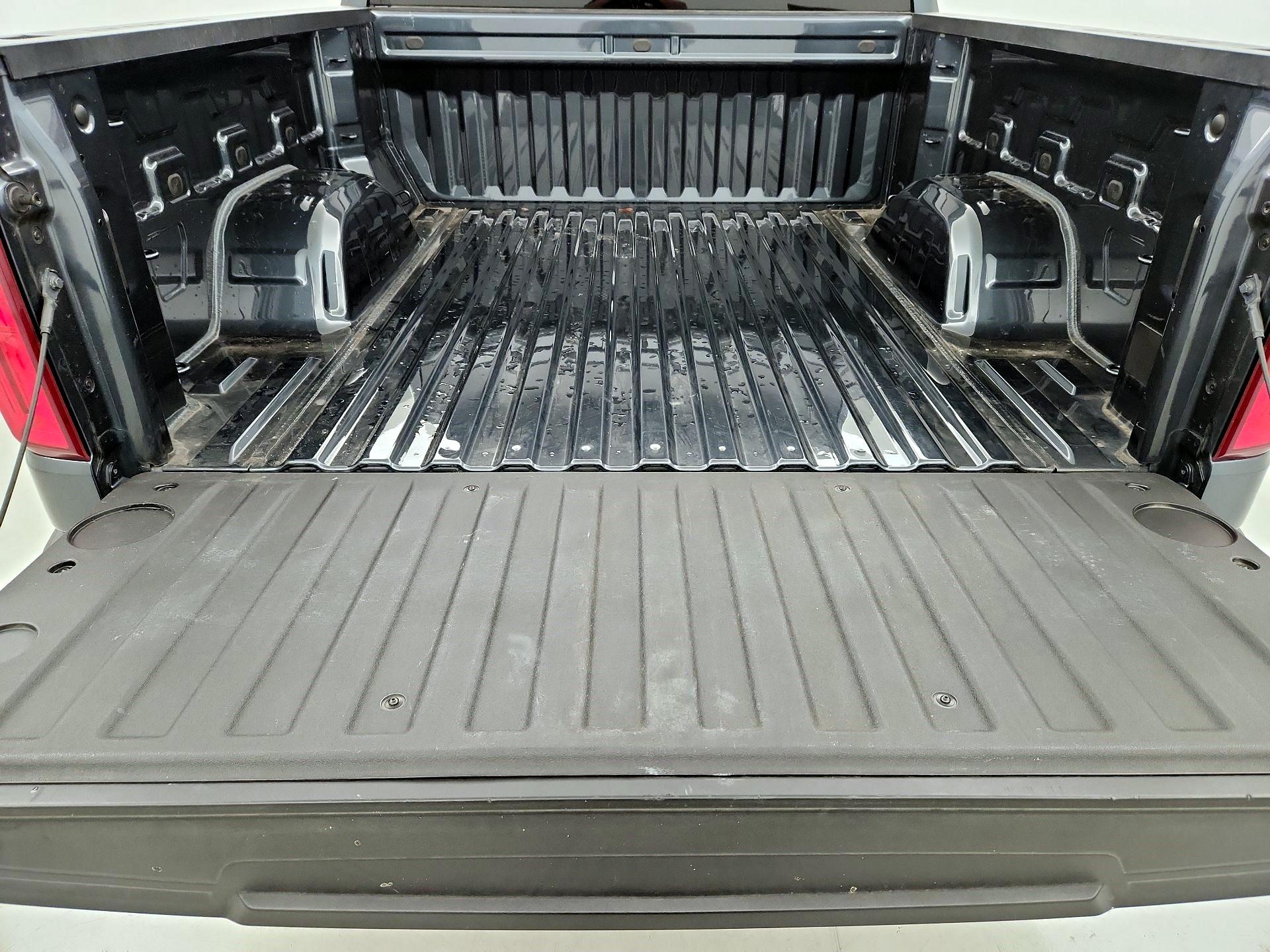 Thumbnail: 2021 Chevrolet Silverado 1500 - 20