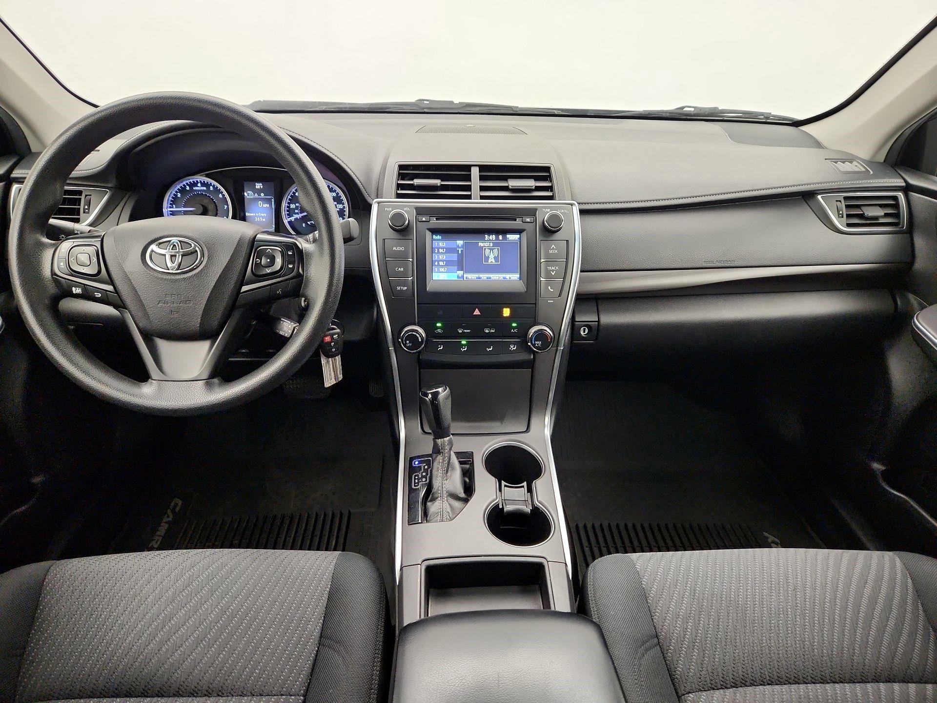 Thumbnail: 2017 Toyota Camry - 9