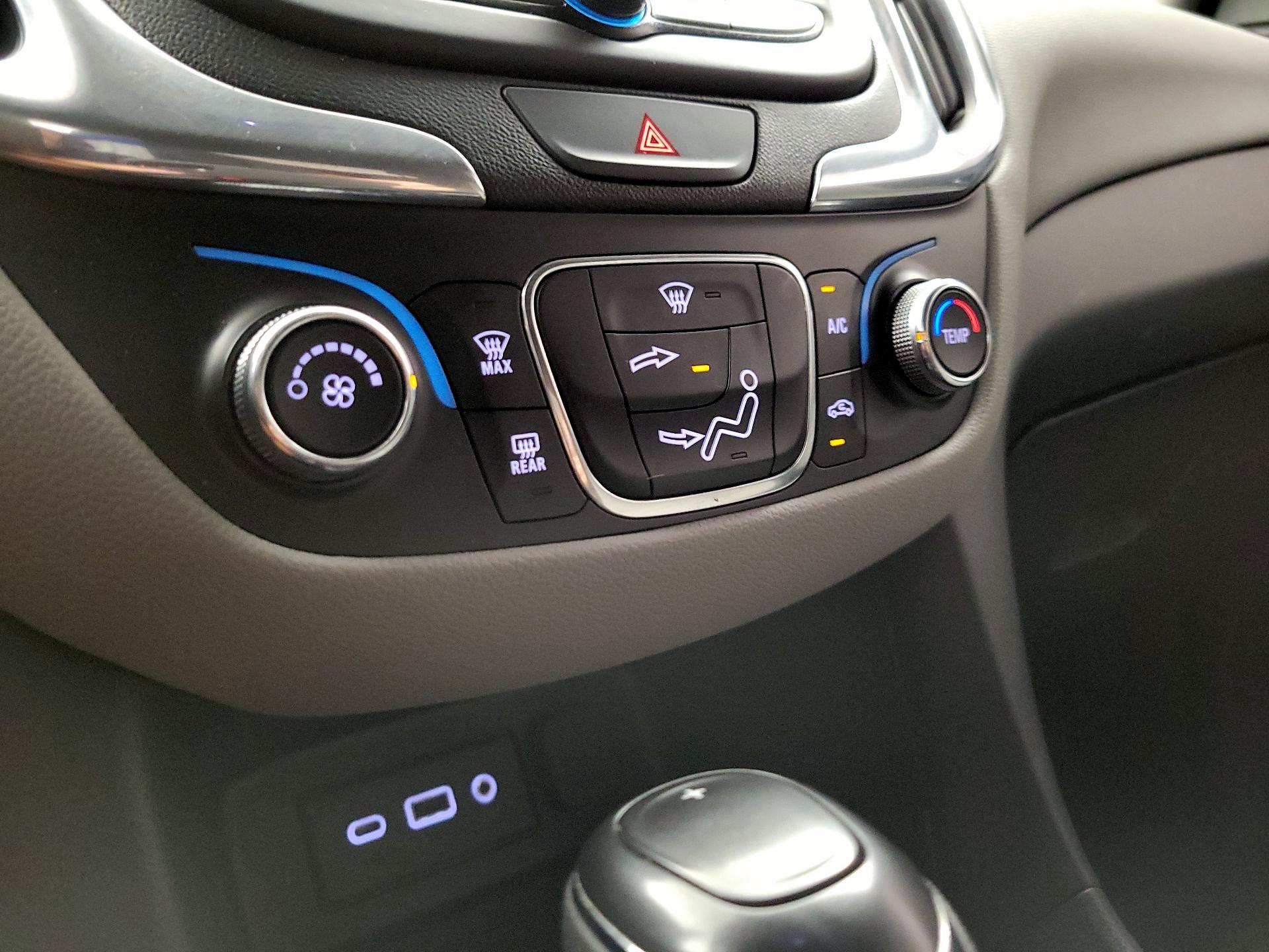 Thumbnail: 2020 Chevrolet Equinox - 16