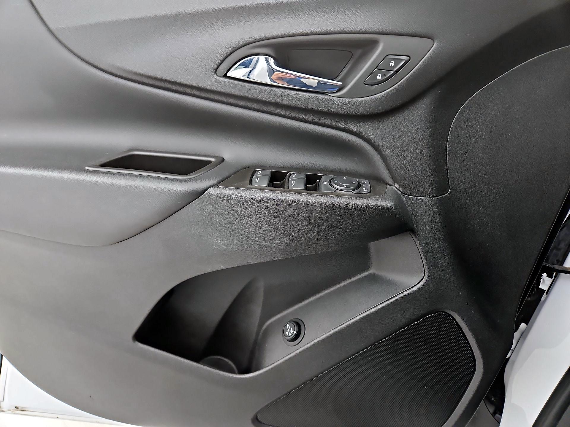 Thumbnail: 2022 Chevrolet Equinox - 12