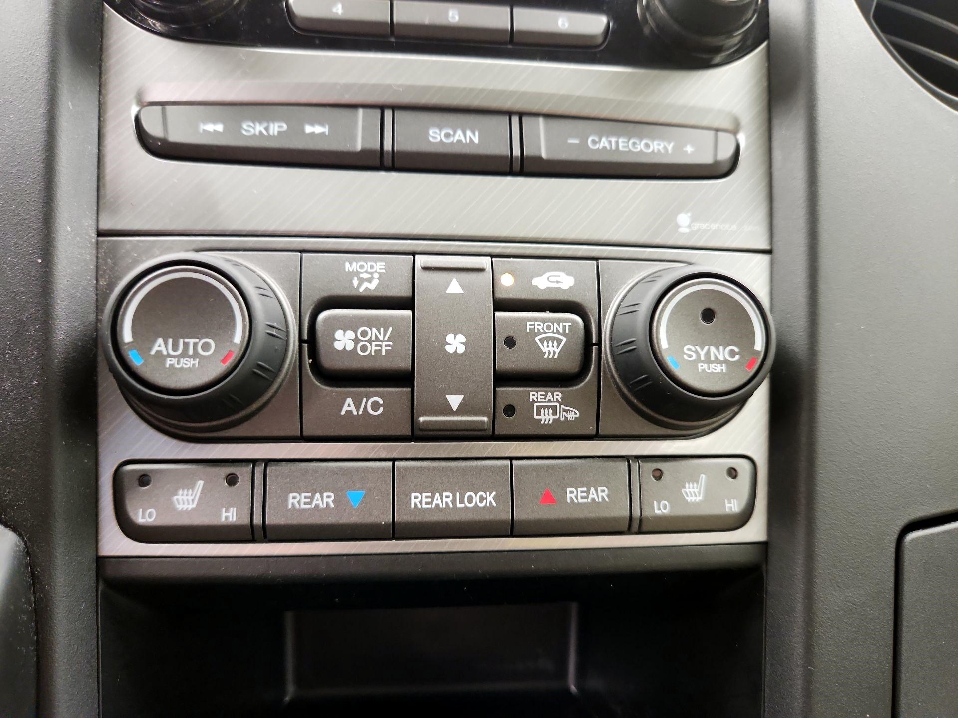 Thumbnail: 2013 Honda Pilot - 17