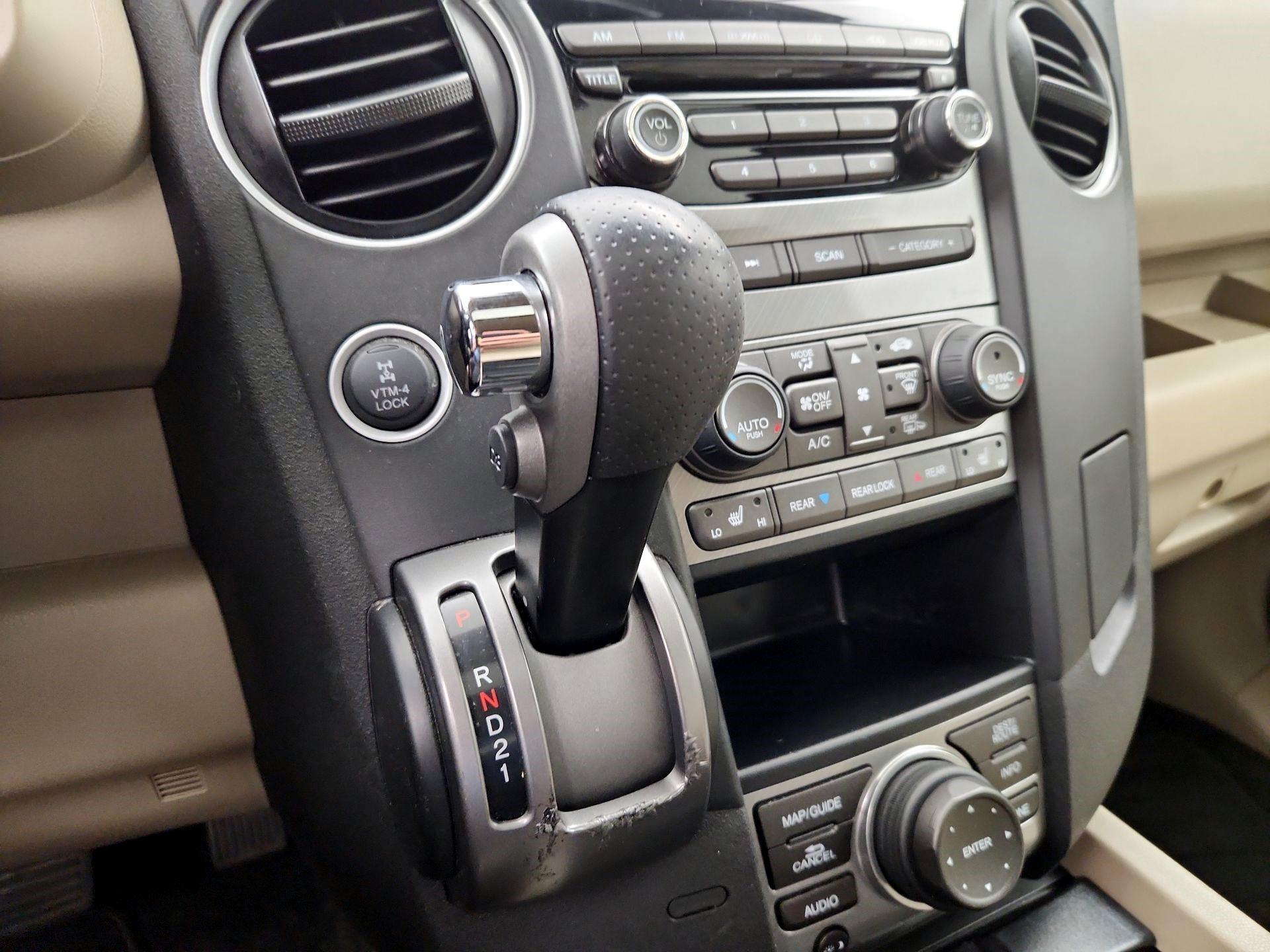 Thumbnail: 2013 Honda Pilot - 18