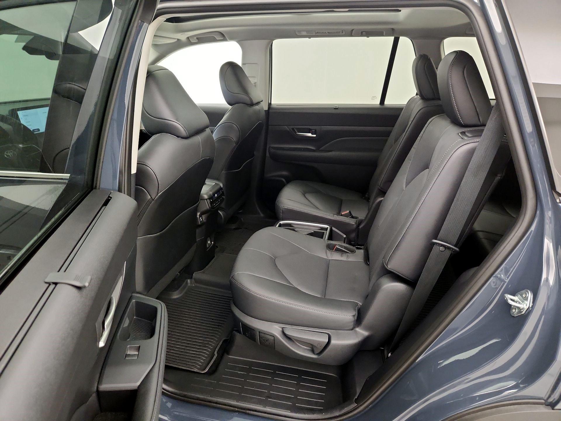 Thumbnail: 2024 Toyota Grand Highlander - 20