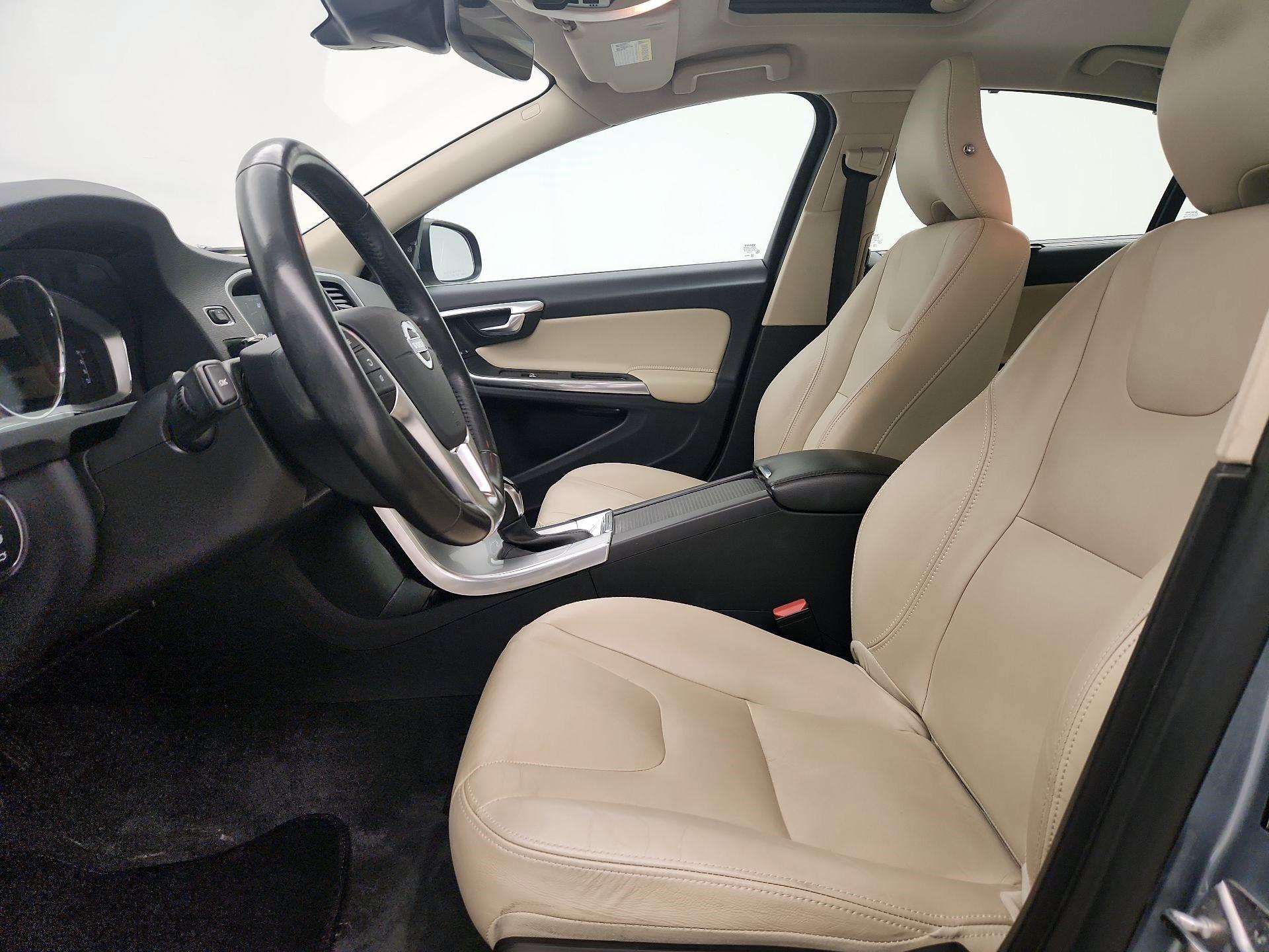 Thumbnail: 2018 Volvo S60 - 11