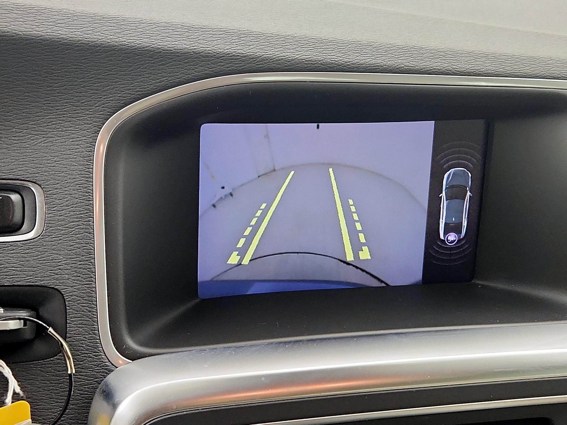 Thumbnail: 2018 Volvo S60 - 15