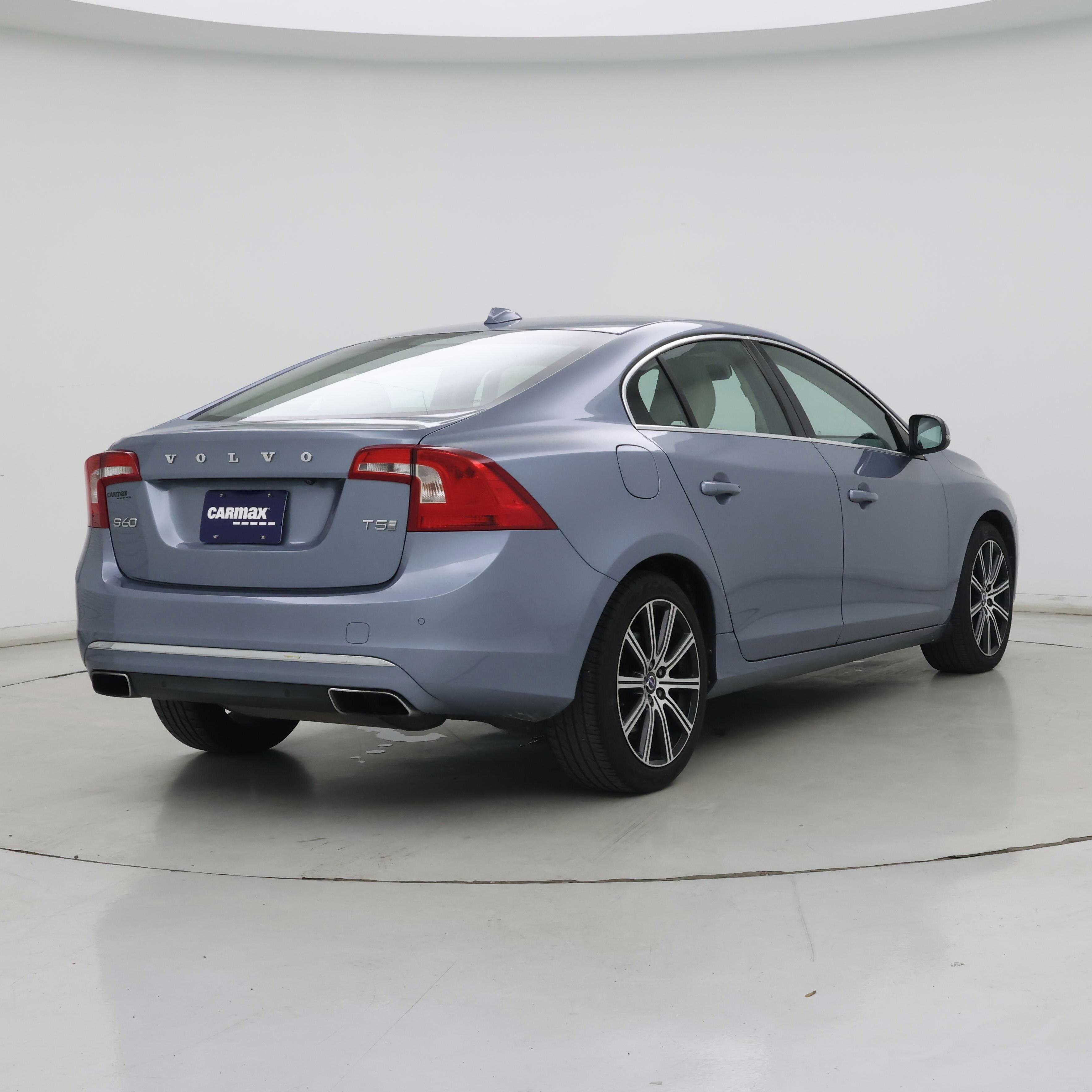 Thumbnail: 2018 Volvo S60 - 8